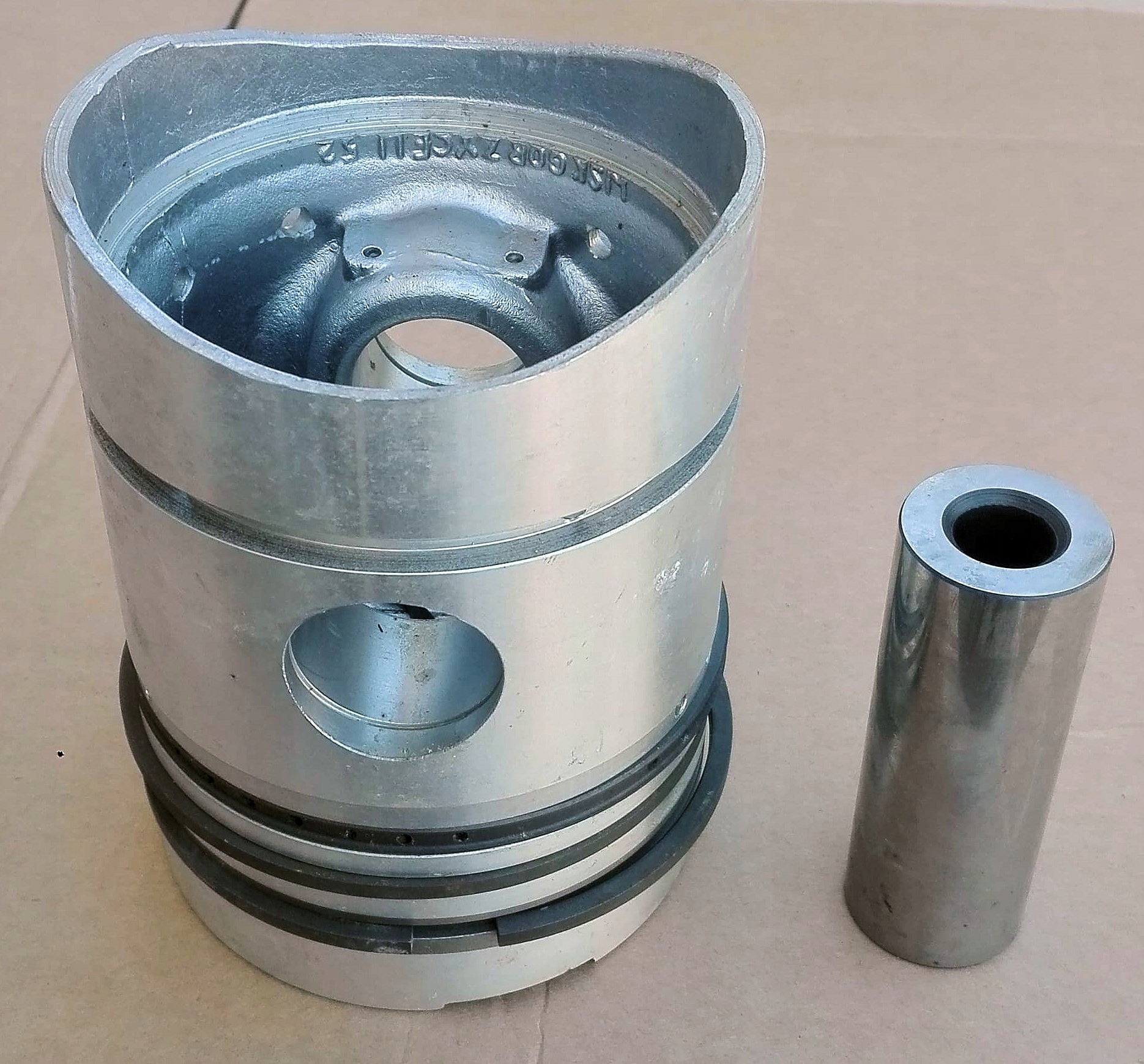 TŁOK SILNIKA SW 400 BIZON AUTOSAN ORYGINAŁ WSK