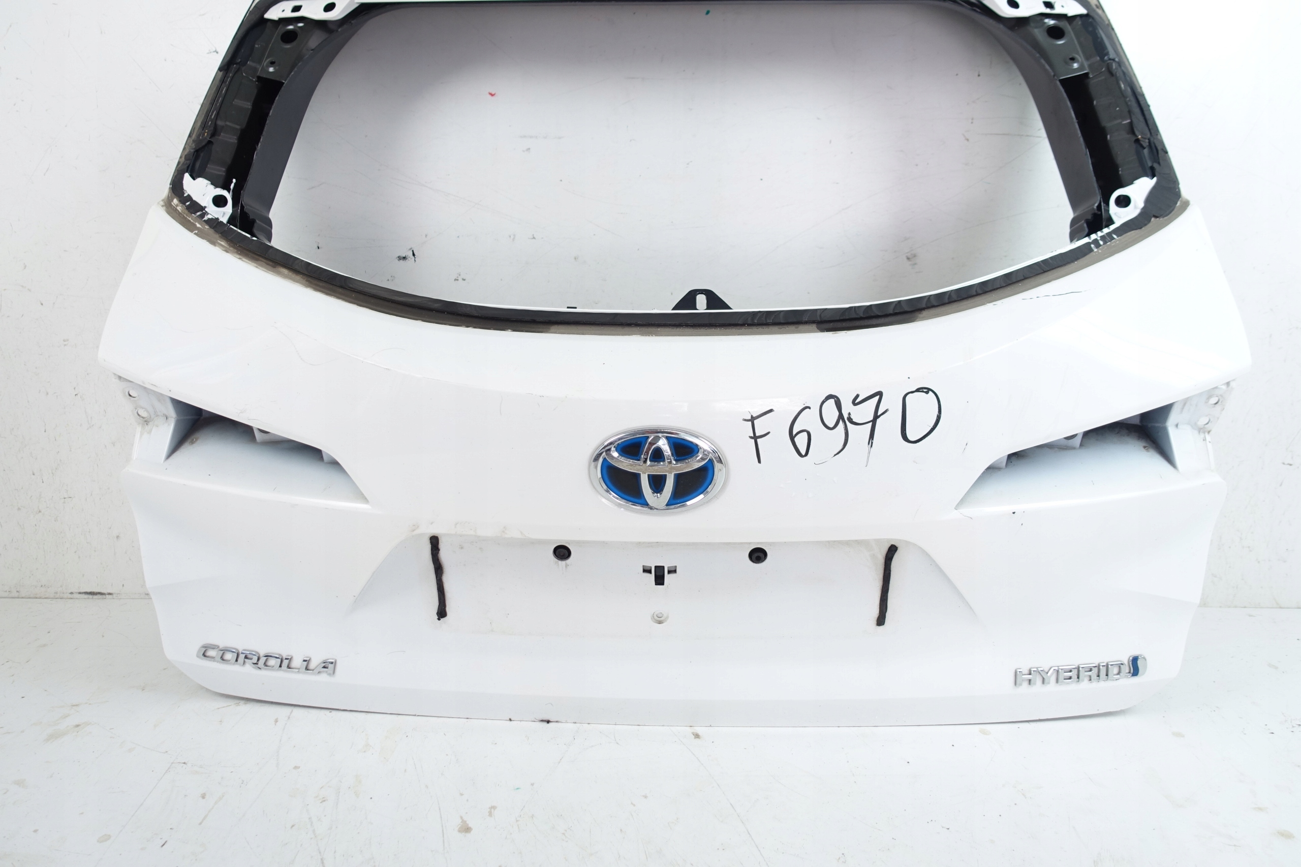 TOYOTA COROLLA E21 KOMBI 2018- cover trunk door boot 67149-02140