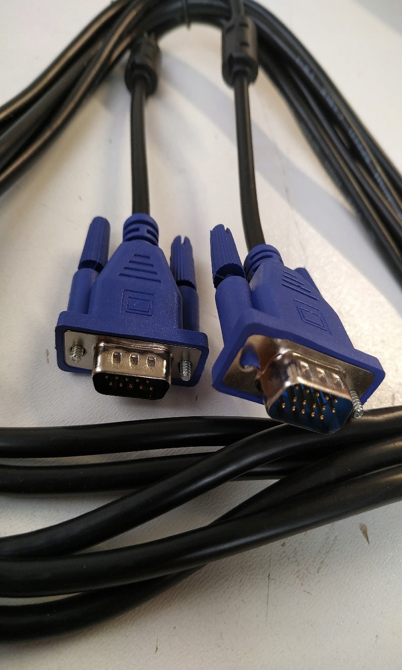 KABEL VGA MĘSKI DO VGA MĘSKI CASPERI DŁUG 2,8 M Producent Inna