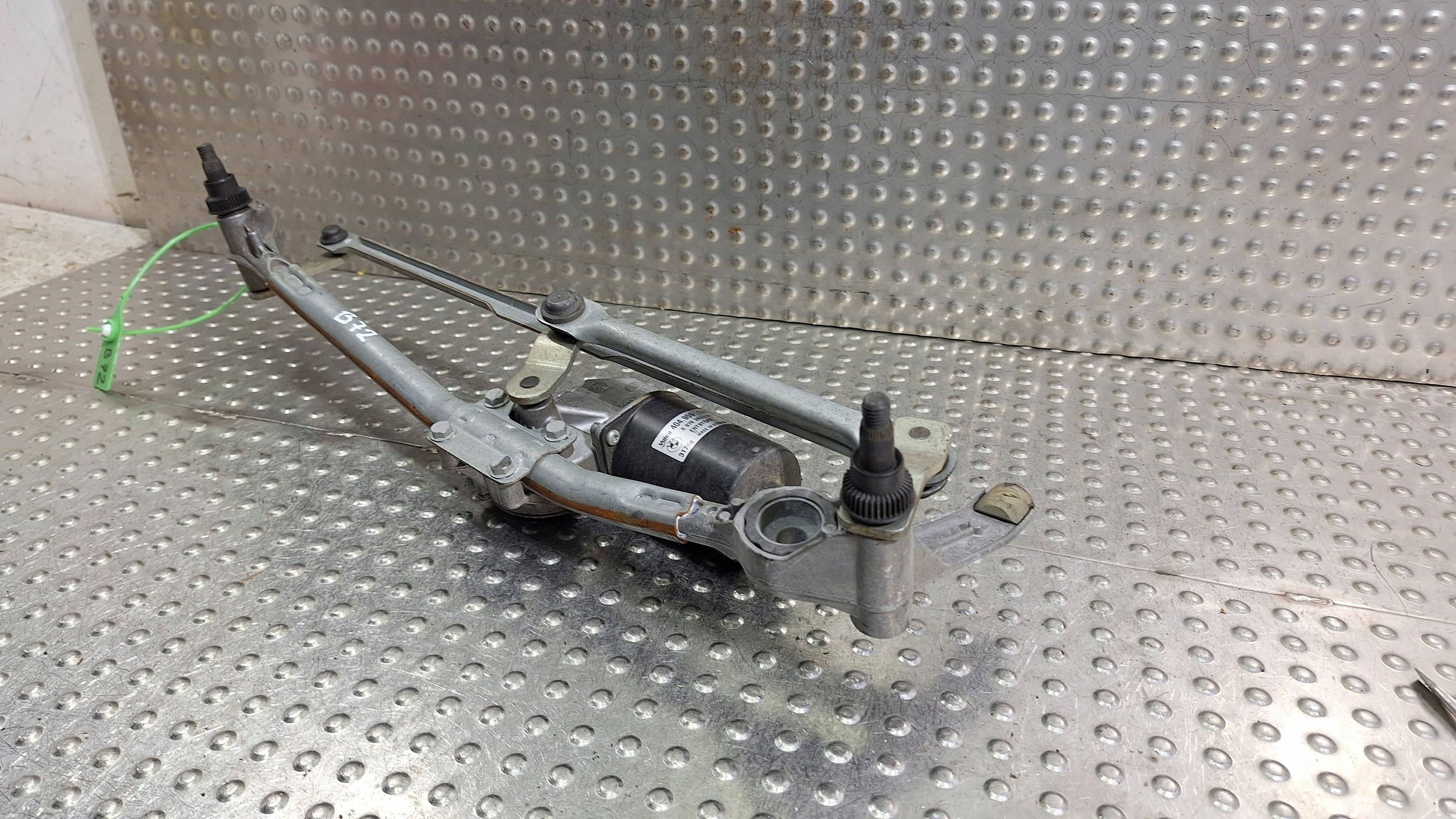 Gestänge Motor Wischer vorne 6978263 BMW 3 E90 E91 E92 E93 EUROPA