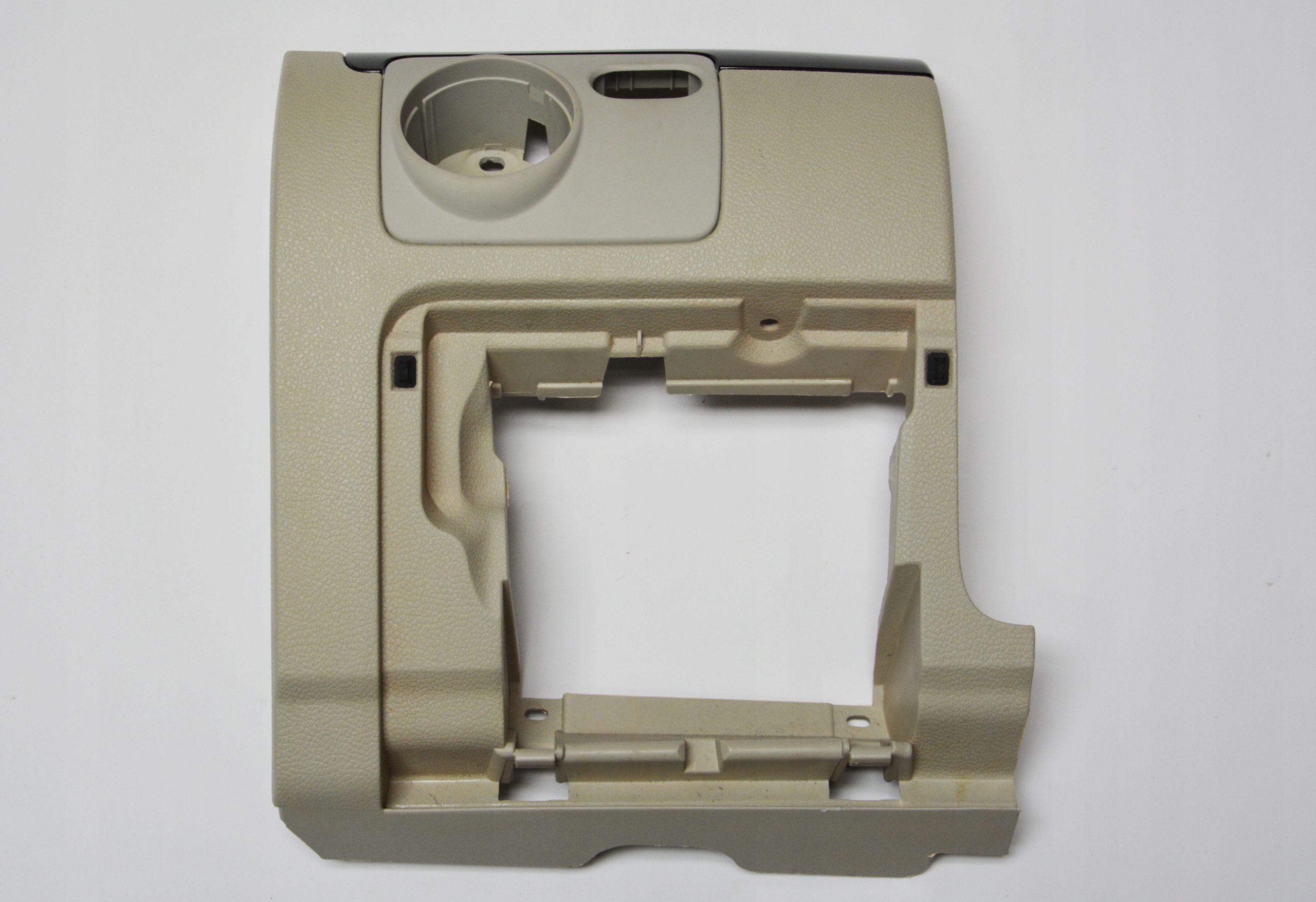 1K1858367 1K1858365AH VW SCIROCCO OSŁONA KONSOLI