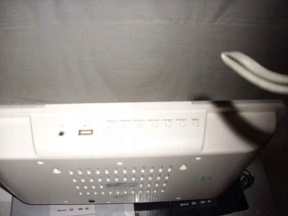 Wieża AUNA MCD-81-BT CD/MP3/USB/BT/FM. Marka Auna