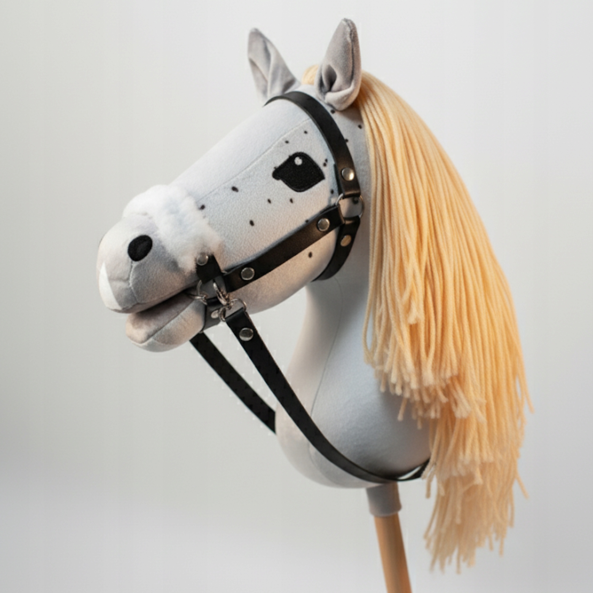 LÓ BOT HOBBI HORSE A4 LÓ SÖRÉNY LÓ FEJ FÉSŰ AJÁNDÉK DOBOZ Márka márkanév nélkül