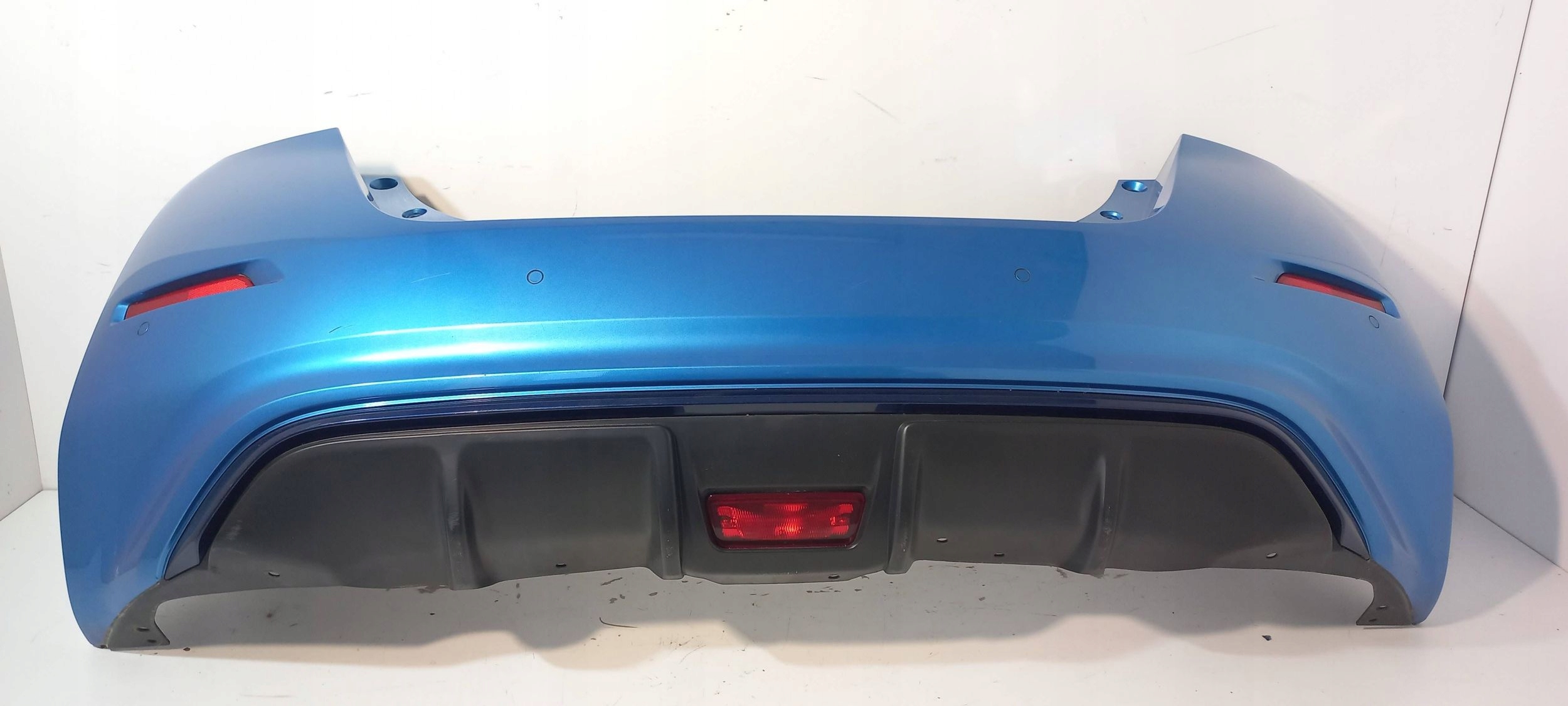 Nissan Leaf II (ZE1) bumper rear DCR006 4xPDC (ZD104)