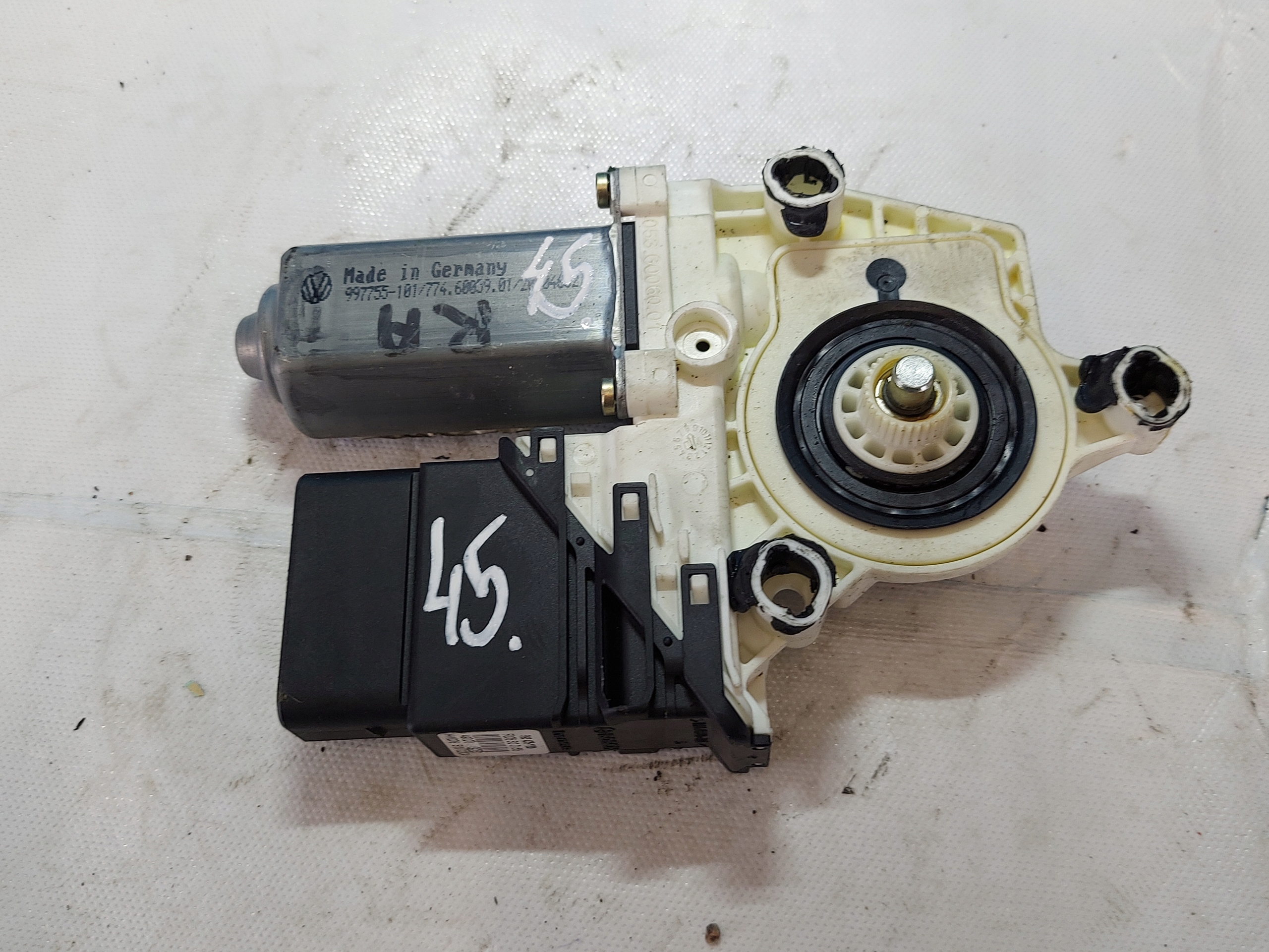engine lifting windows TOURAN 993425100 right rear part