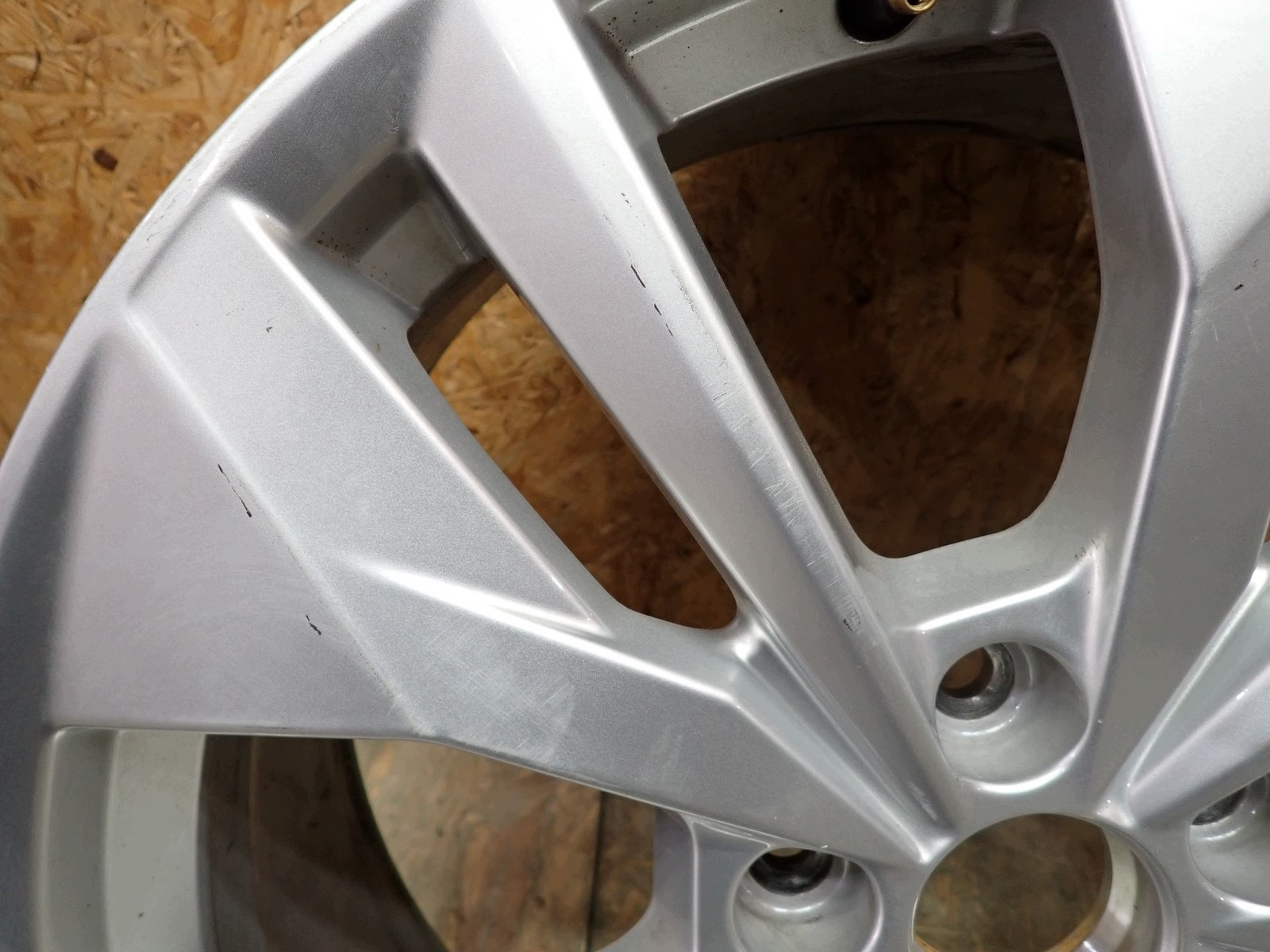disk hliníkový AUDI A3 8Y 5X112 18" 7,5J ET42 8Y0601025CQ