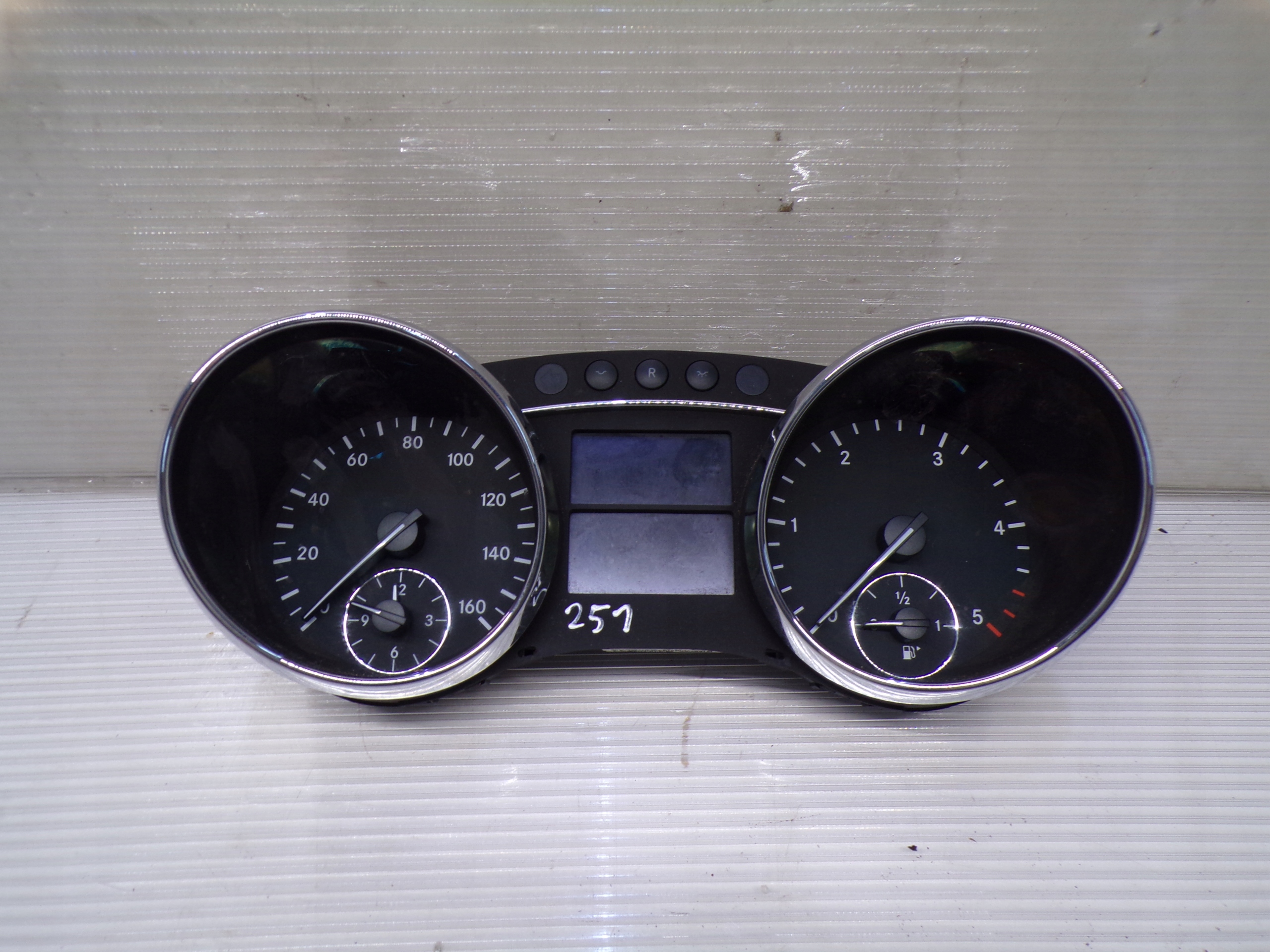 ПРИБОРНАЯ ПАНЕЛЬ СПИДОМЕТР MERCEDES W164 ML W251 R КЛАС