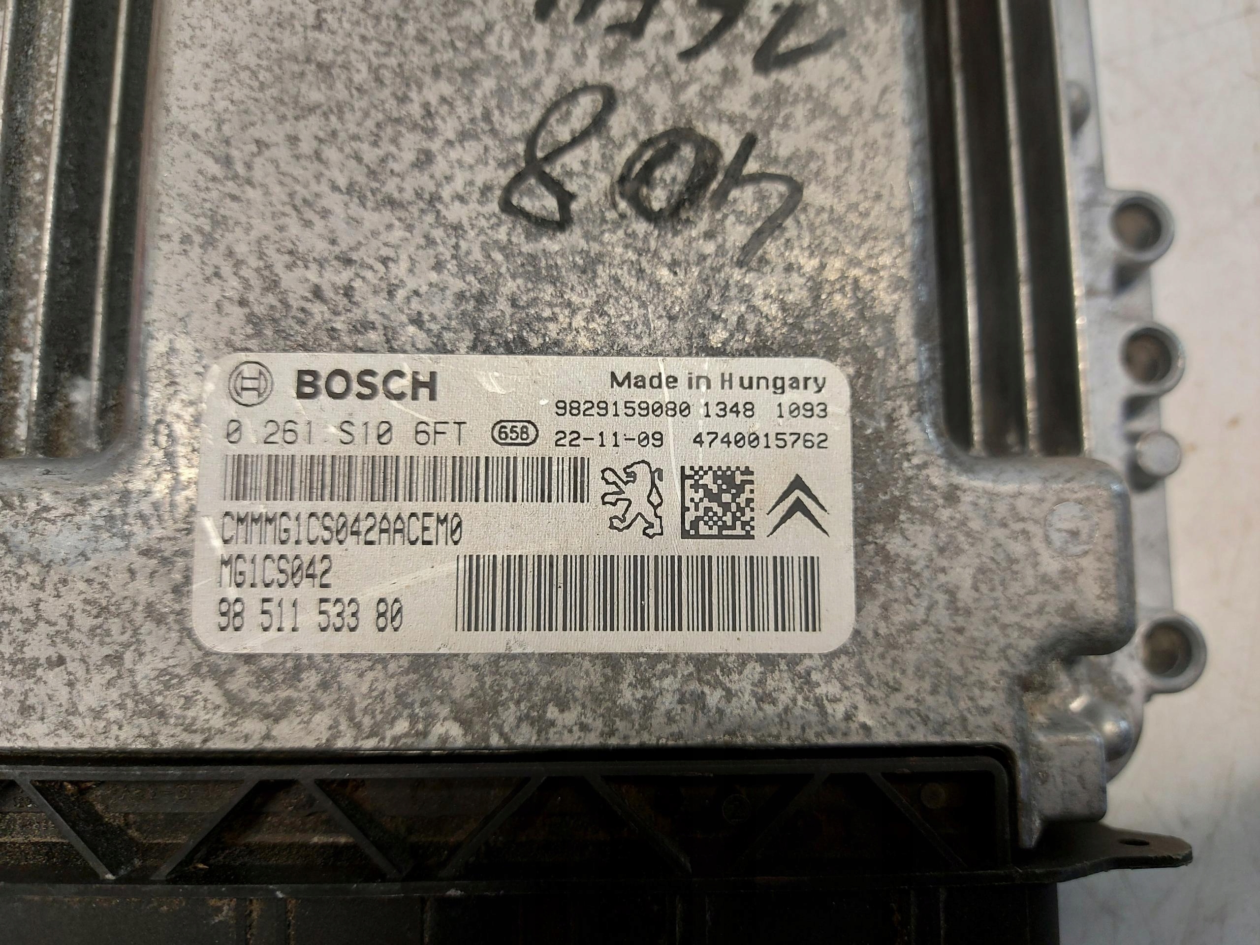 PEUGEOT 408 GT 1.6 EH control unit computer of the engine ECU 9851153380
