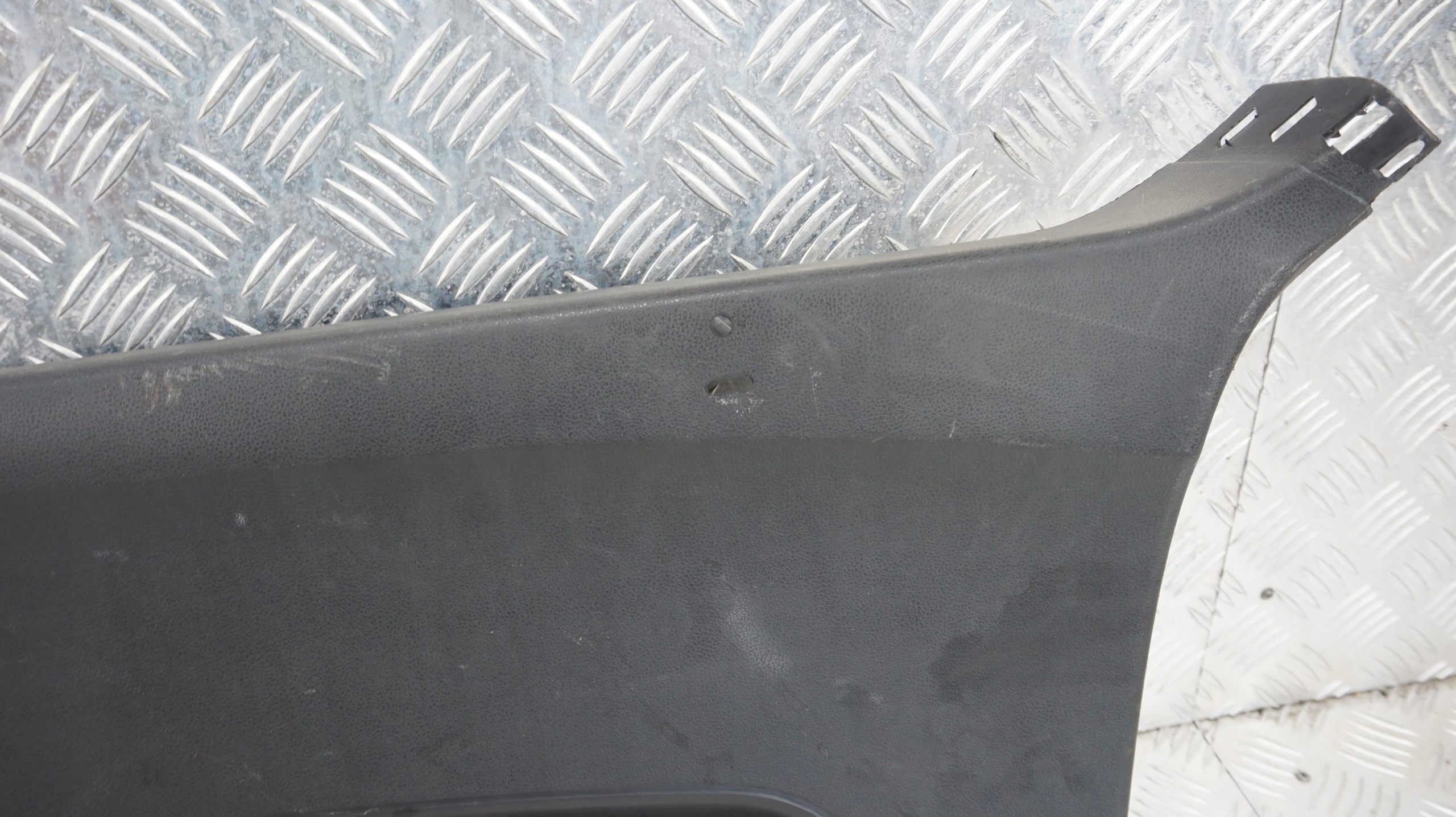 BMW E87 TAPICERKA KLAPY BAGAŻNIKA 7060637 Typ samochodu Samochody osobowe