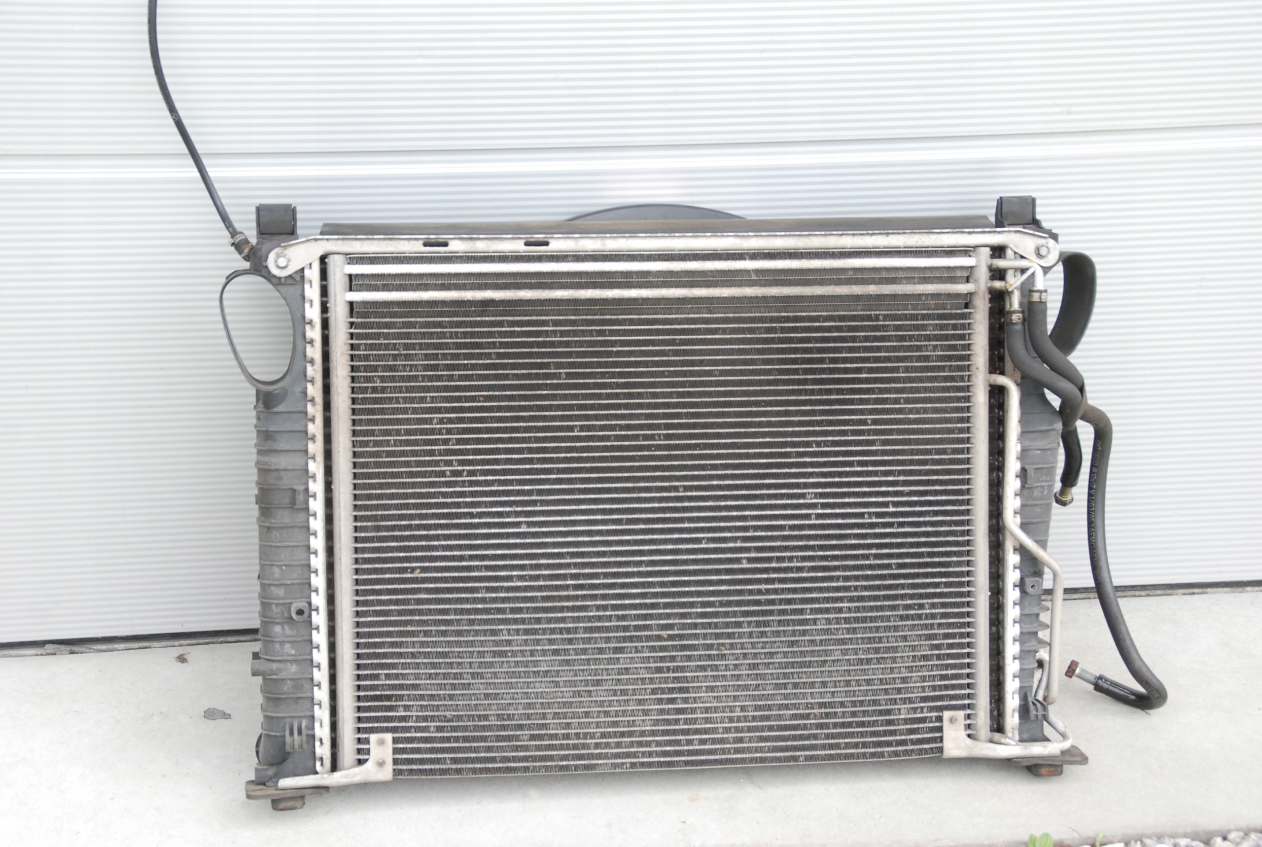 CHLODNICA KOMPLET CHLODNICE WENTYLATOR MERCEDES SL350 R230