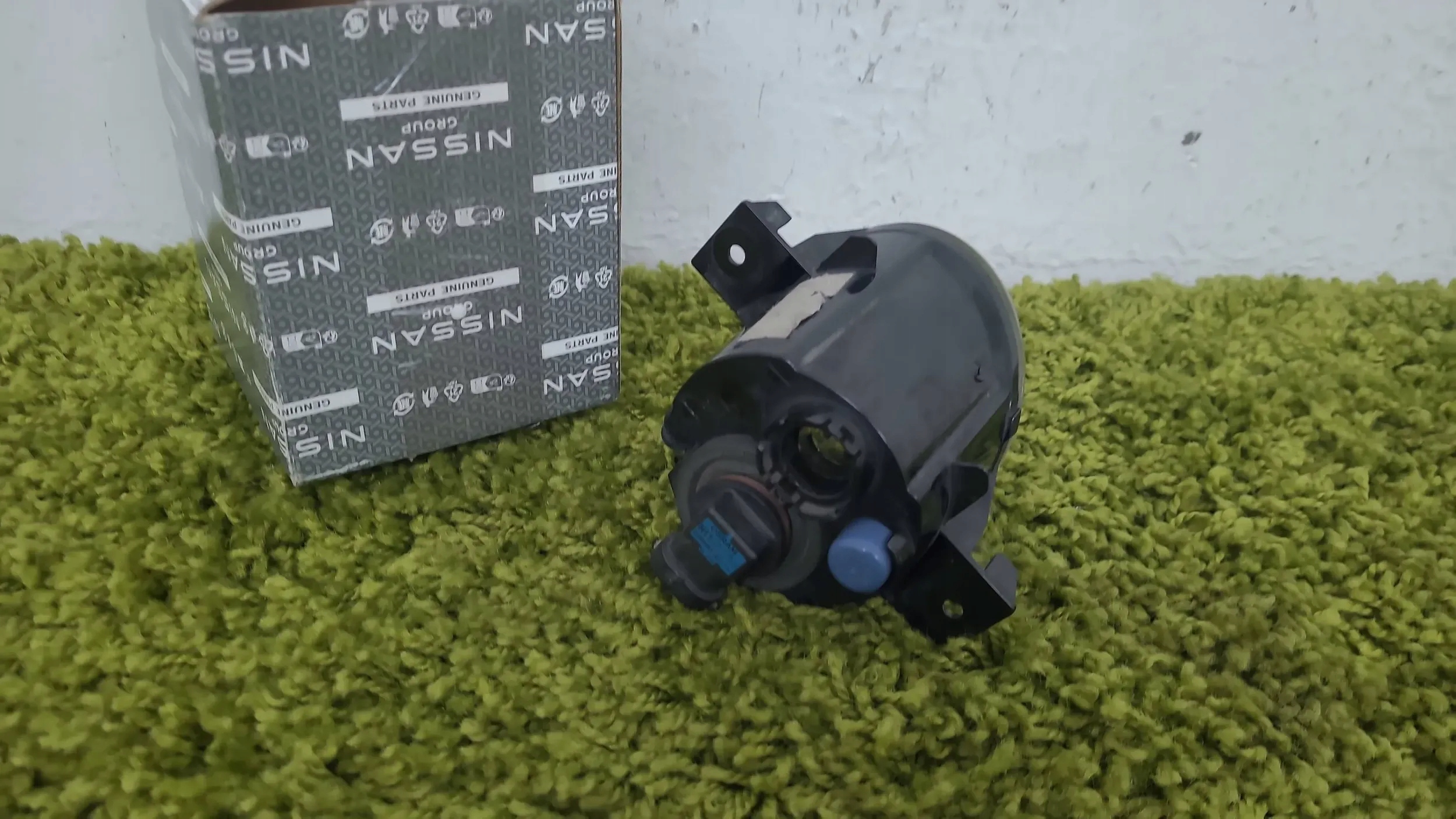 ГАЛОГЕН правый PATHFINDER IV 4 R52 NOTE II 2 E12 PULSAR C13 12