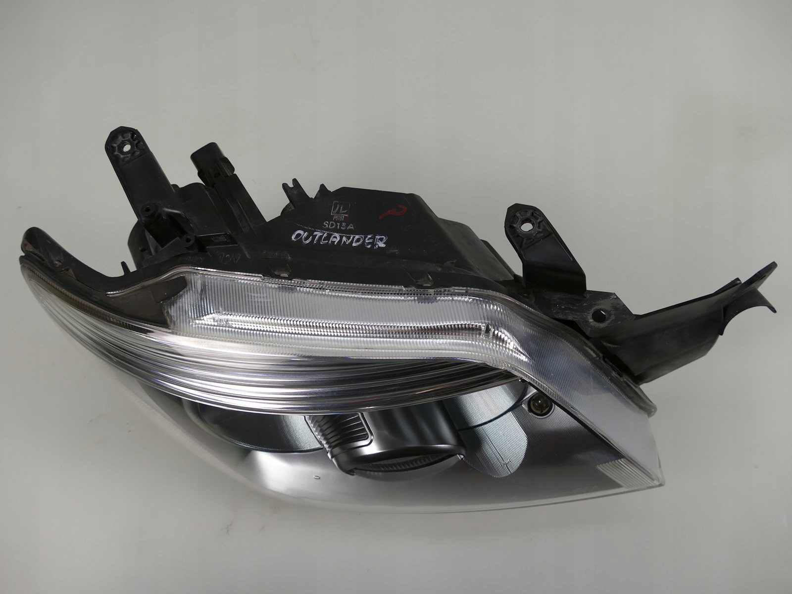 light right front front Mitsubishi OUTLANDER and lift 2003-07r. Europa