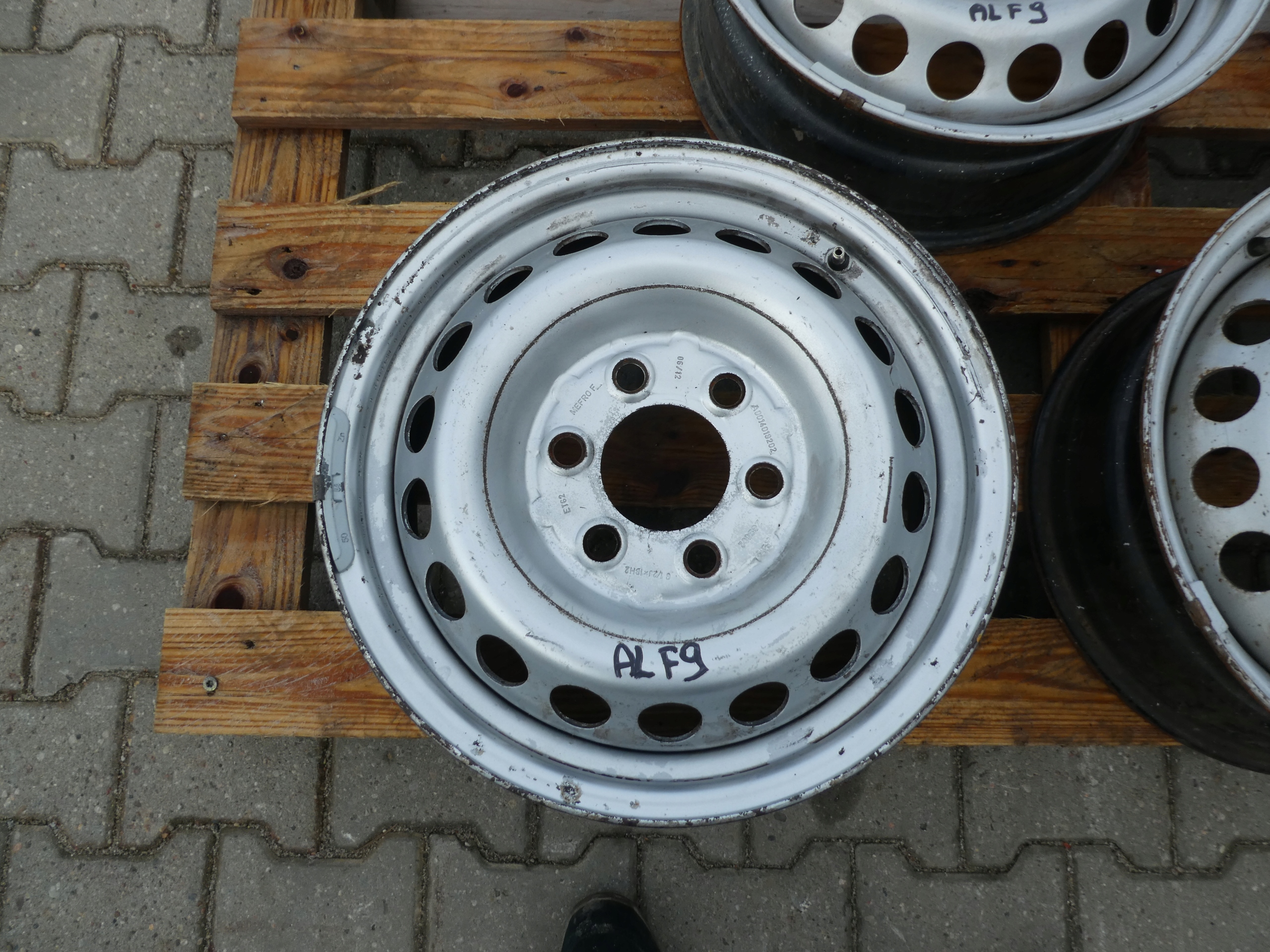 4X discs metal disc MERCEDES SPRINTER CRAFTER A0014019202