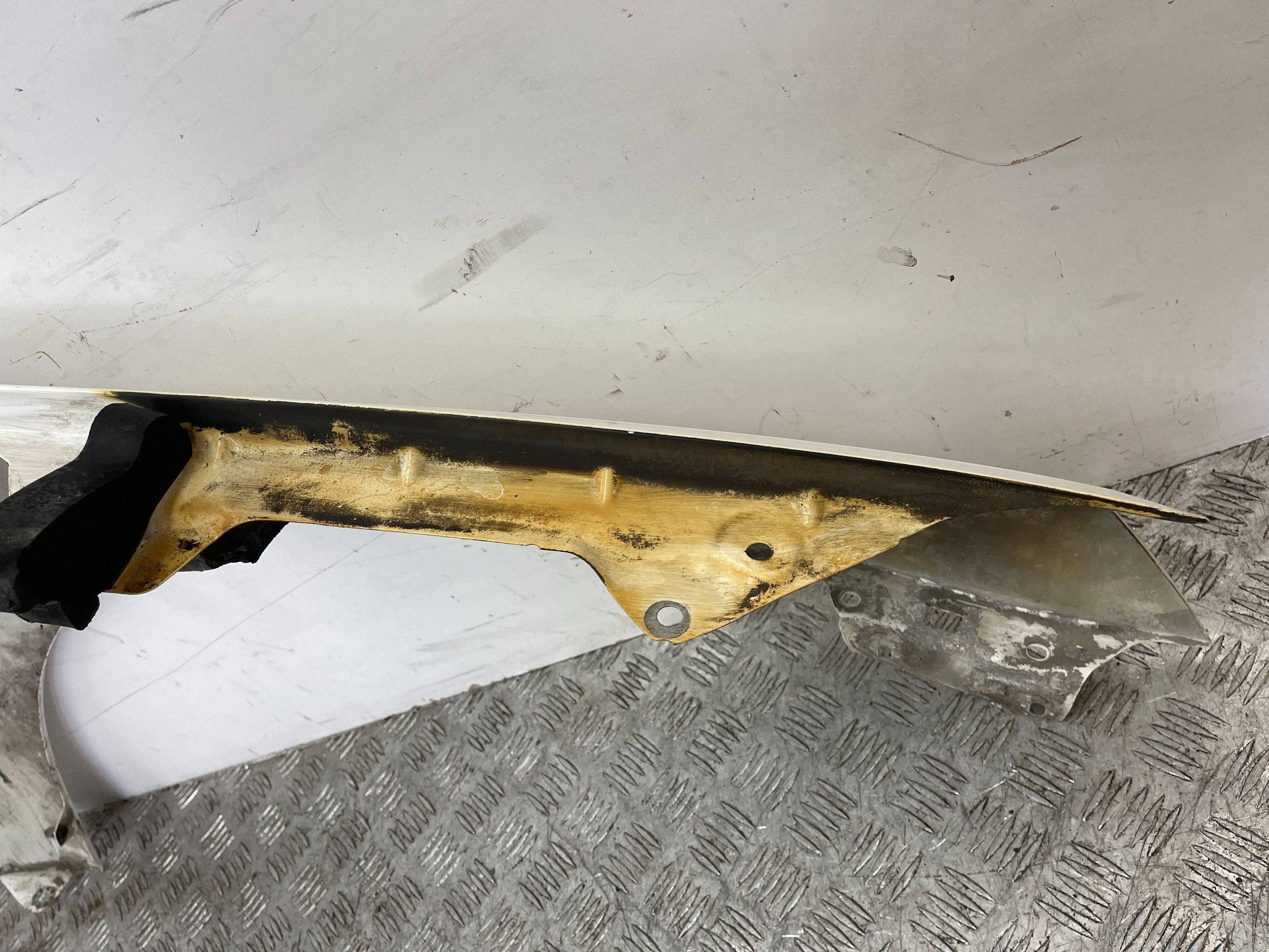 fender front front left SKODA OCTAVIA 3 III 12-17