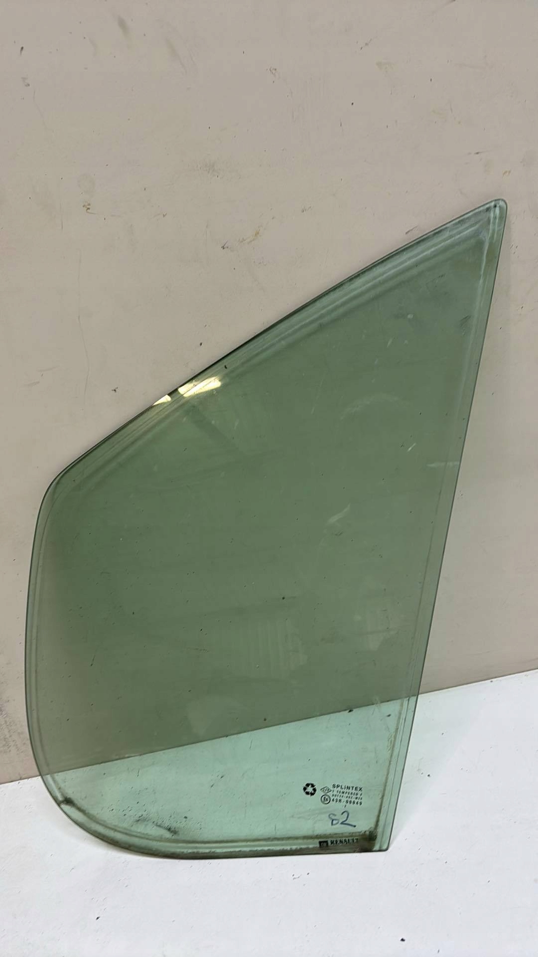 window side Bok Trojkat Renault Trafic II / Opel Vivaro A 2001-2014 left