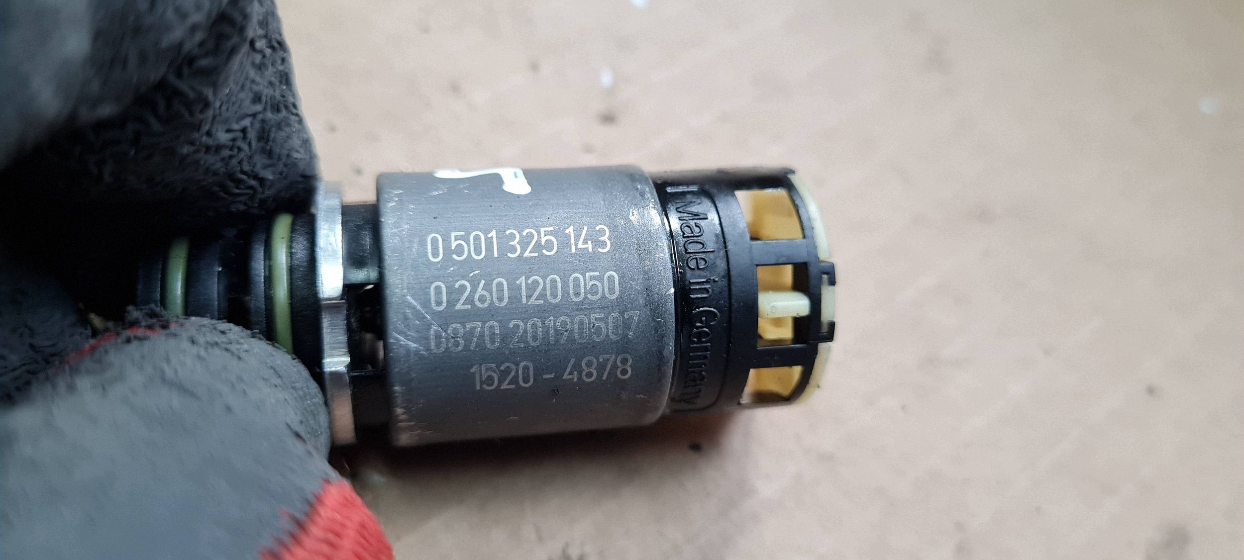 A6 C7 4K ventil elektroventil SOLENOID prevodovky prevodov 0501325143