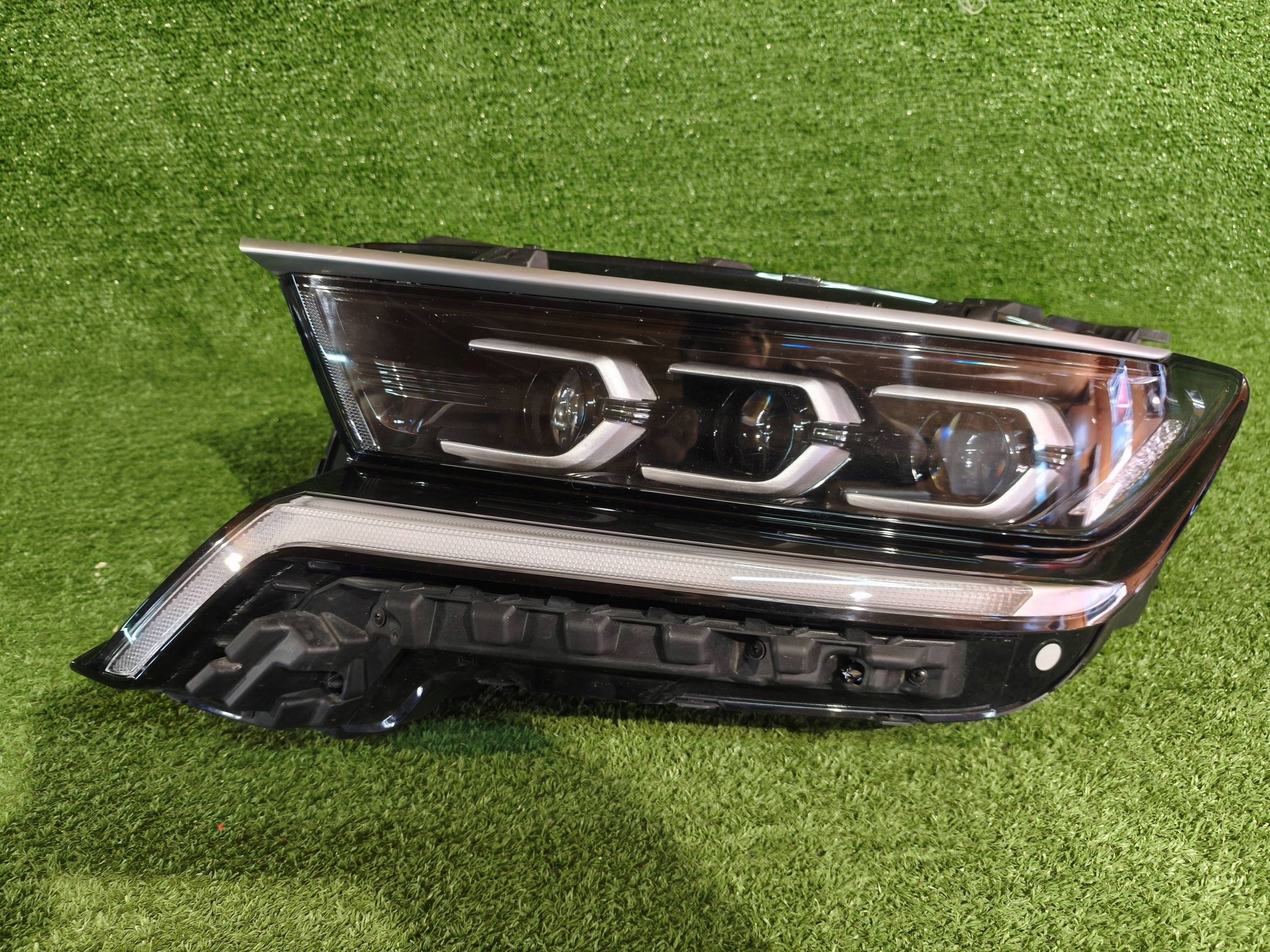 REFLEKTOR left front KIA SORENTO IV 21- FULL LED NR.R1174