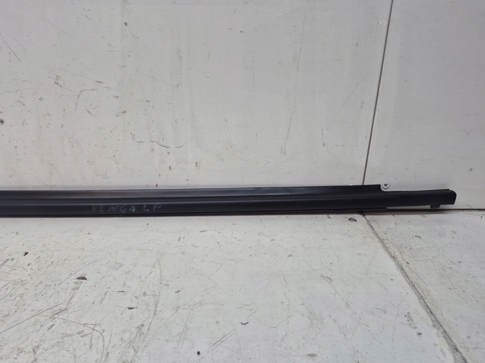 KIA VENGA HYUNDAI IX20 moulding dust left front 2009