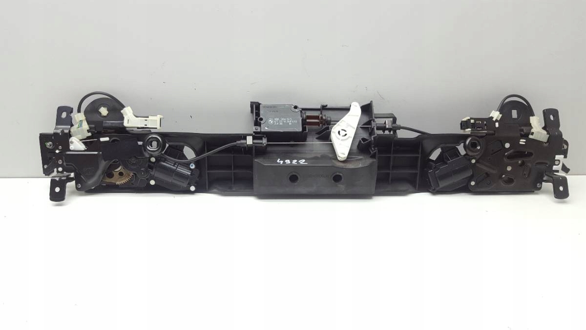 E4RTFGWRT4 - Замок двери багажного отделения BMW E93 2008 7129214