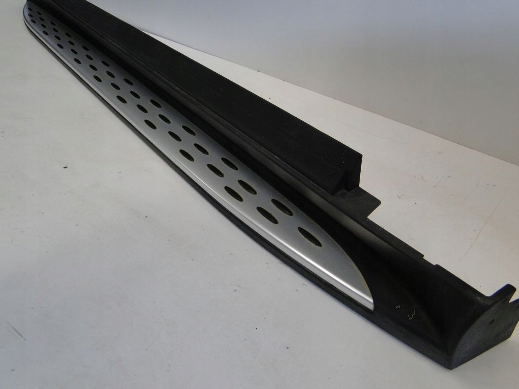 MERCEDES ML W166 166 LISTWA PROGOWA 63 AMG PRAWA Typ samochodu Samochody osobowe