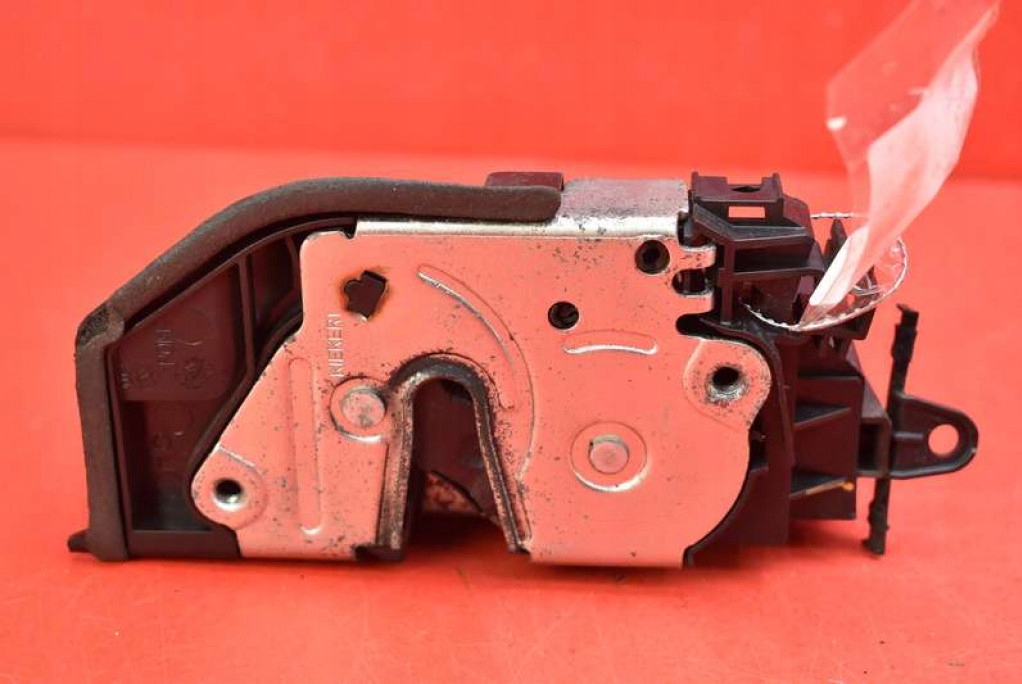 lock door right front front EU 7202146 BMW E93 04-10