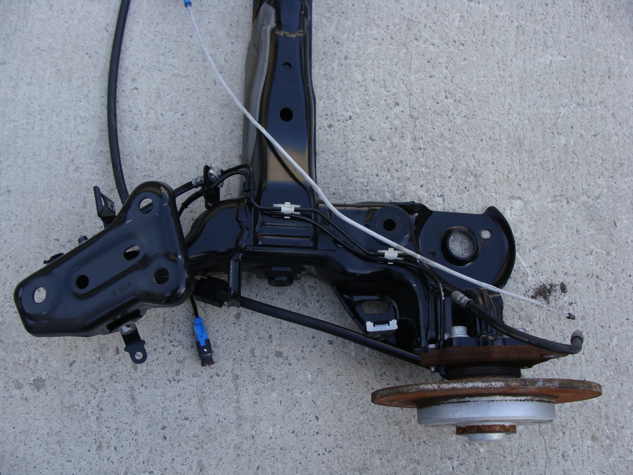 BELKA OŚ TYLNA CITROEN C4 CACTUS !!! Producent części Citroen OE