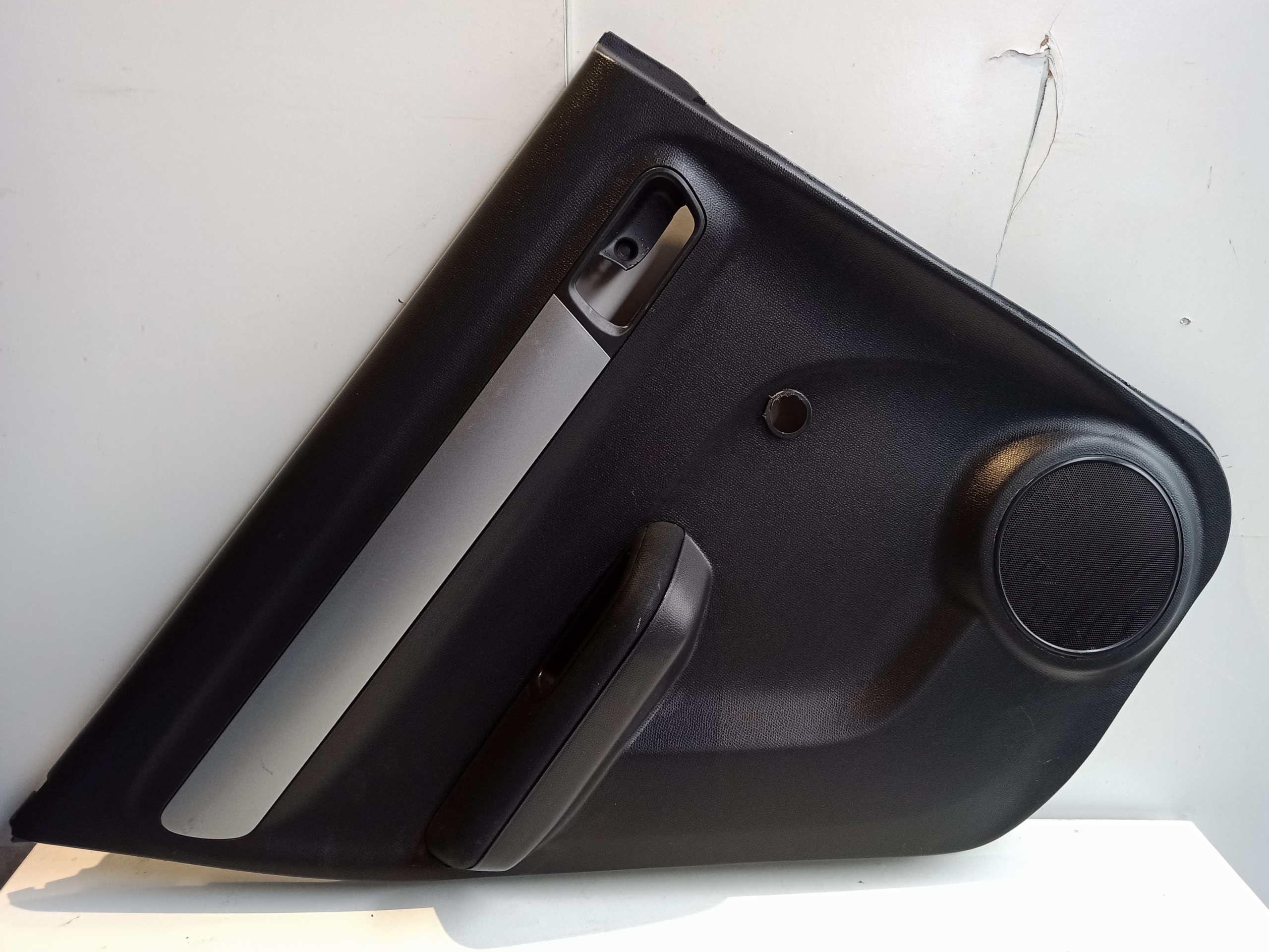 SWIFT MK6 TAPICERKA BOCZEK DRZWI LEWY TYŁ 2013R-