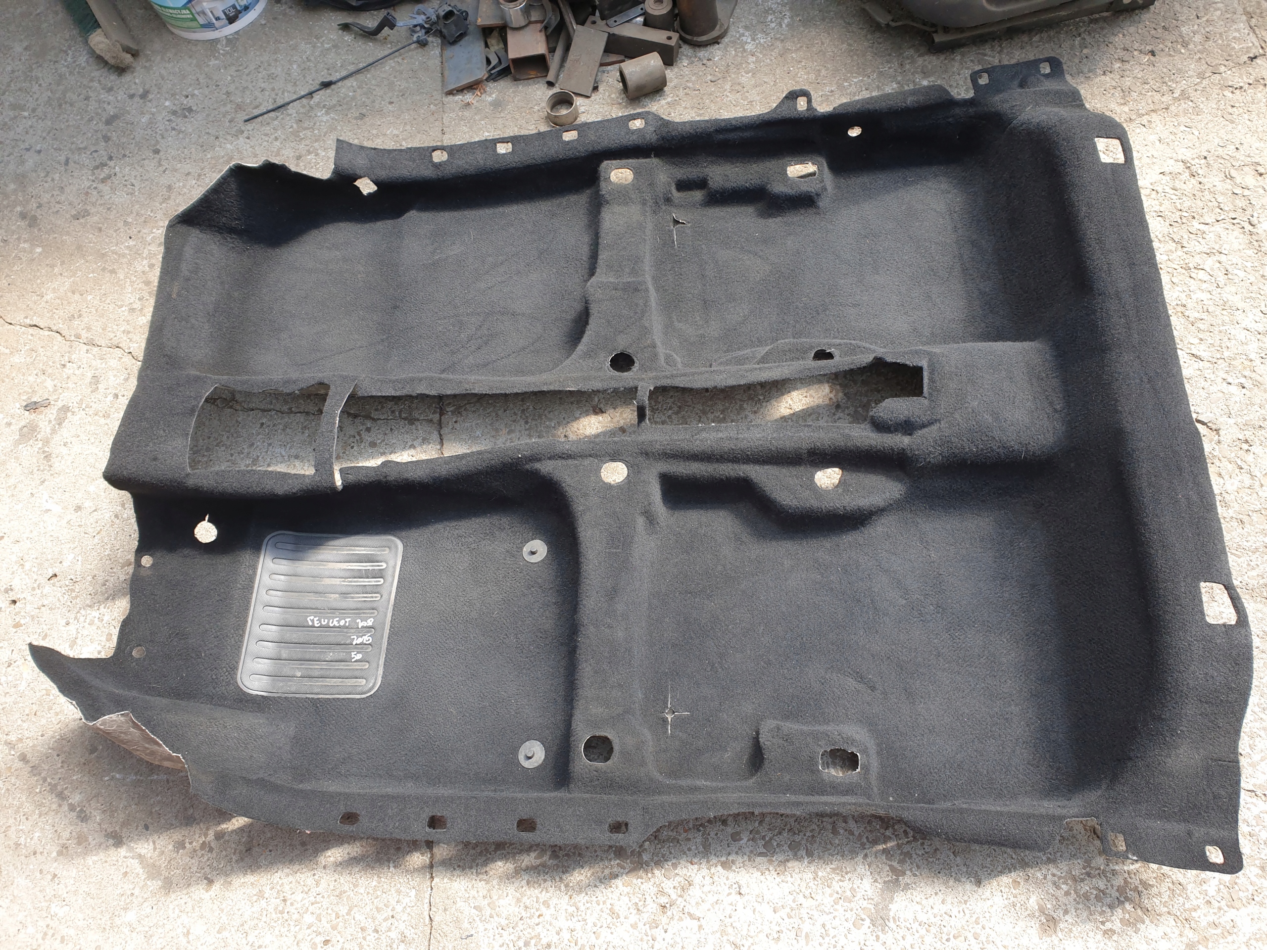 mats carpet PEUGEOT 208 2013- 5D 96737436zd