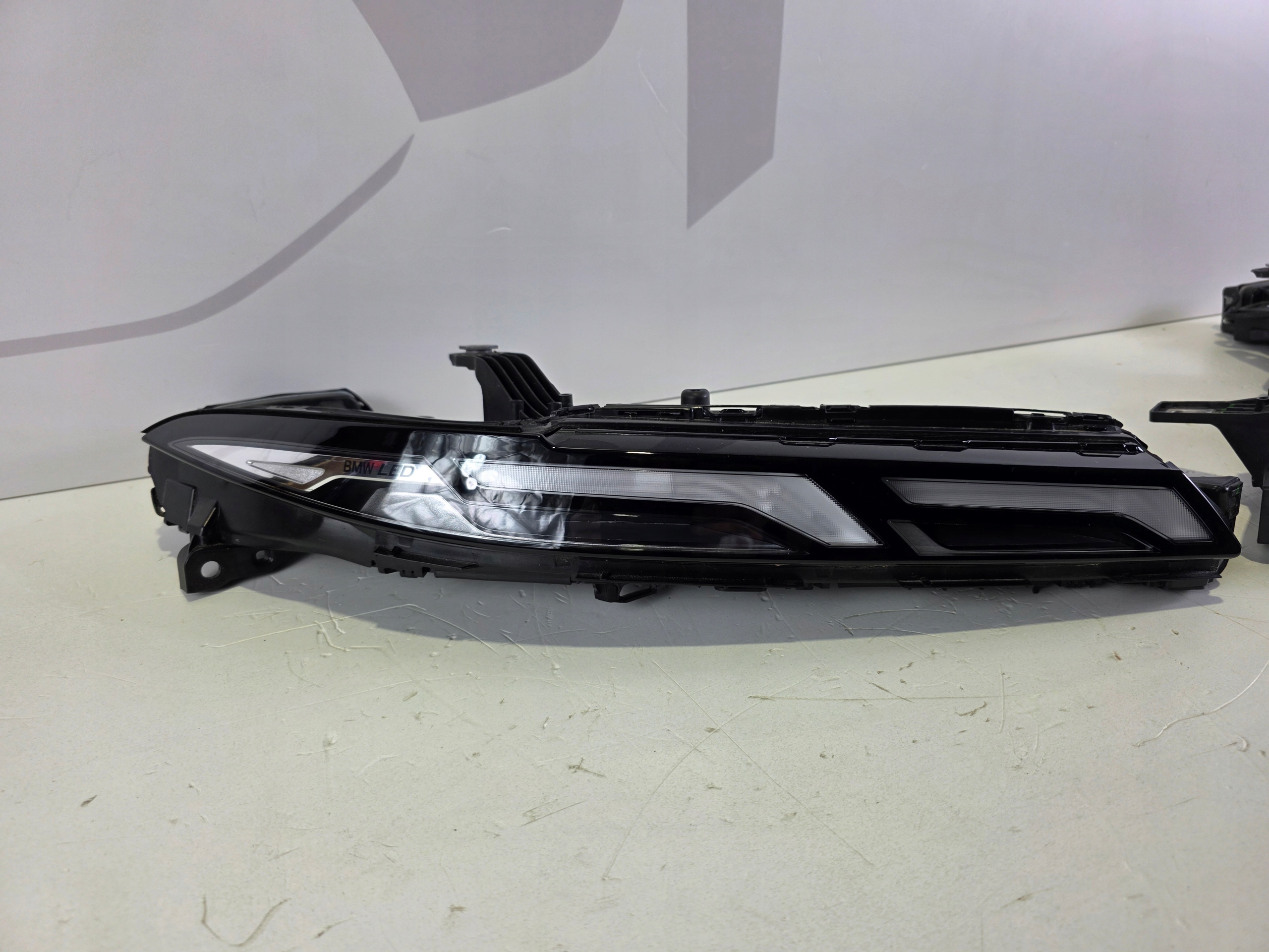 lights front upper BMW X7 G07 LCI DRL FULL LED 9880594 9880593