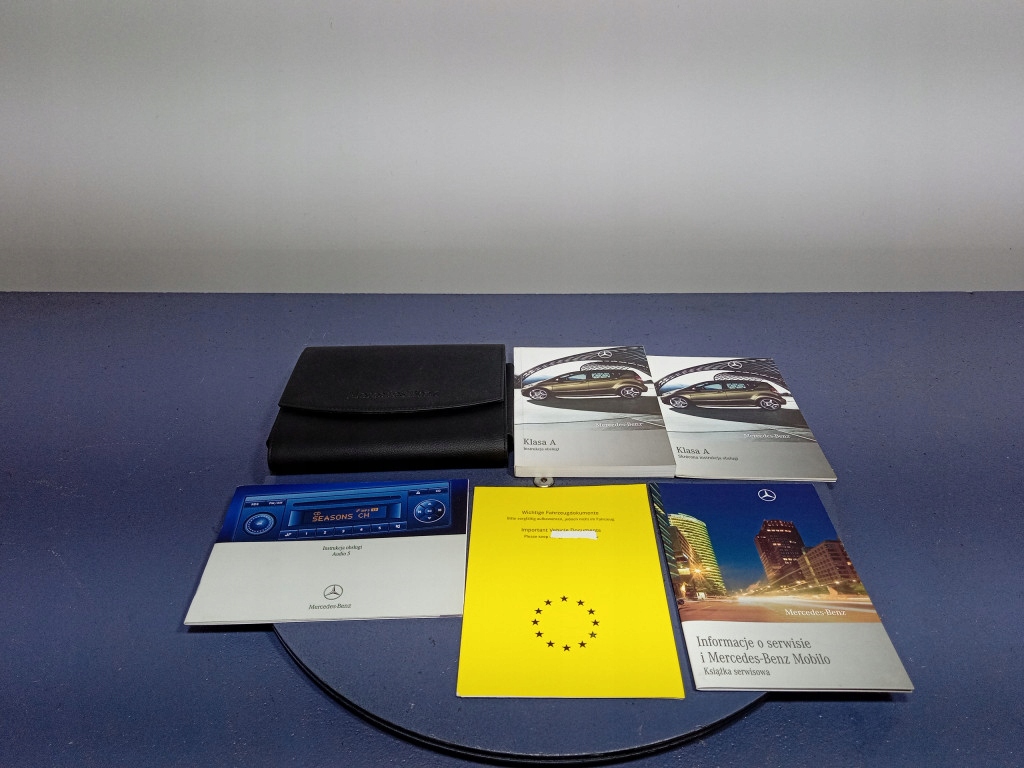 MERCEDES C W204 INSTRUKCJA OBSŁUGI ETUI Marka Mercedes-Benz