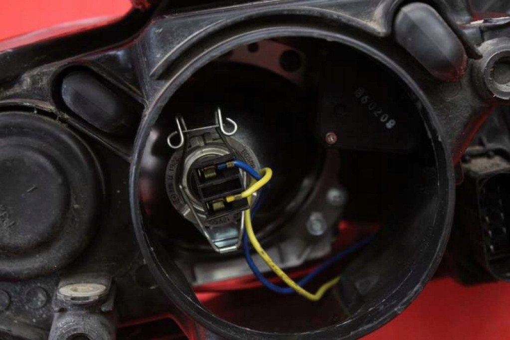 REFLEKTOR links Licht vorne Linse EU 20-A734 VW PASSAT B6 05-10