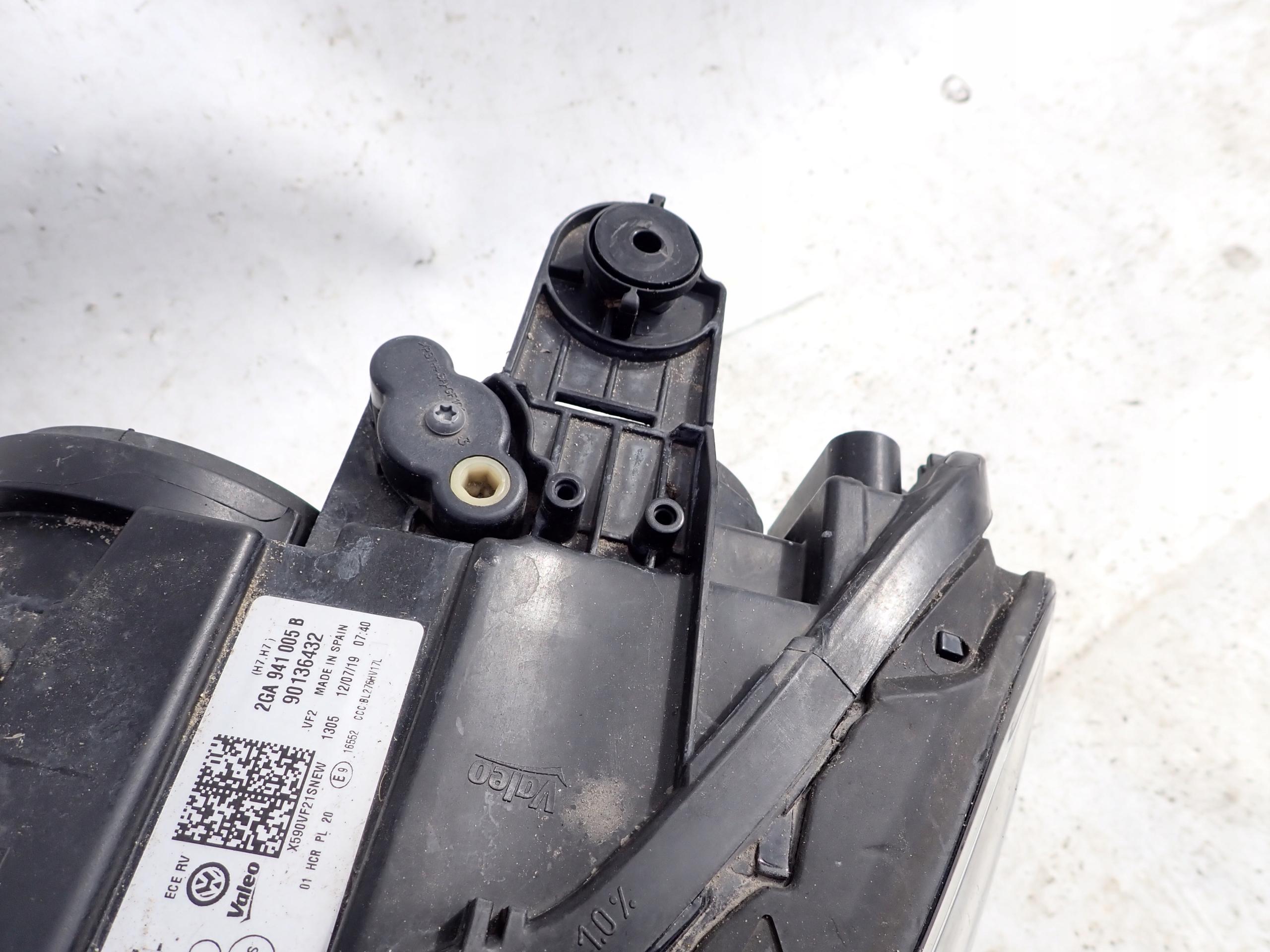 VW T-ROC 2GA 17- light left front front