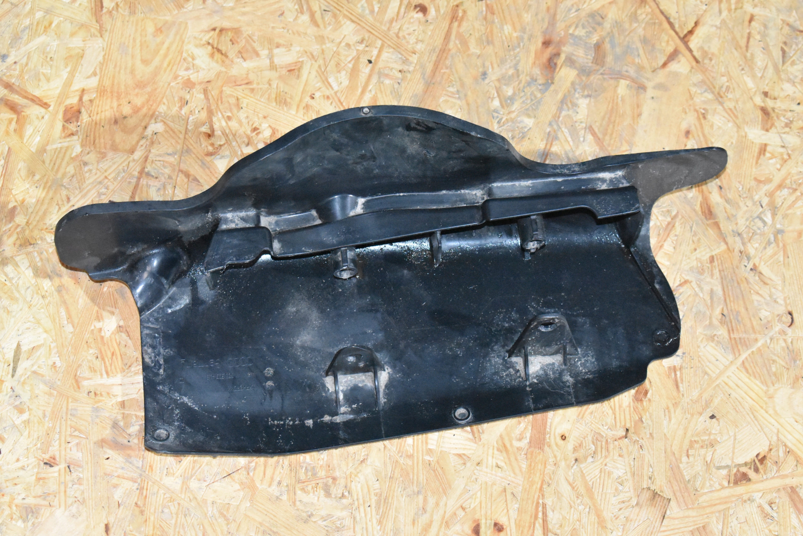 IDEALNA Blende Abdeckung des Querlenkers links AUDI A5 B10 1