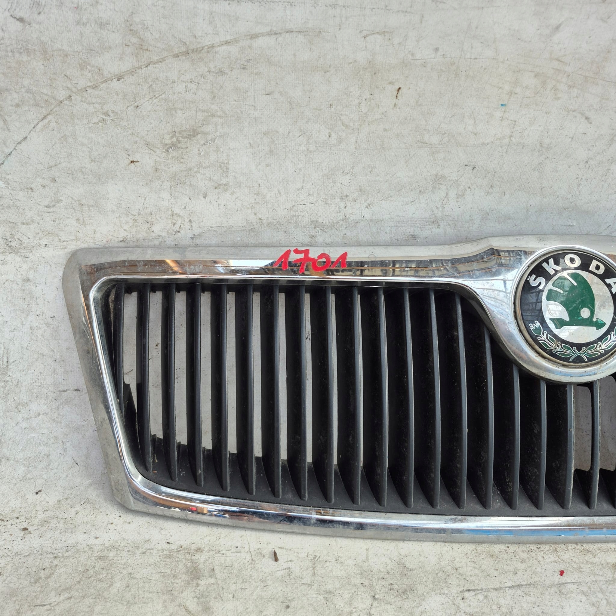 SKODA OCTAVIA II 2 04-08 grill grille