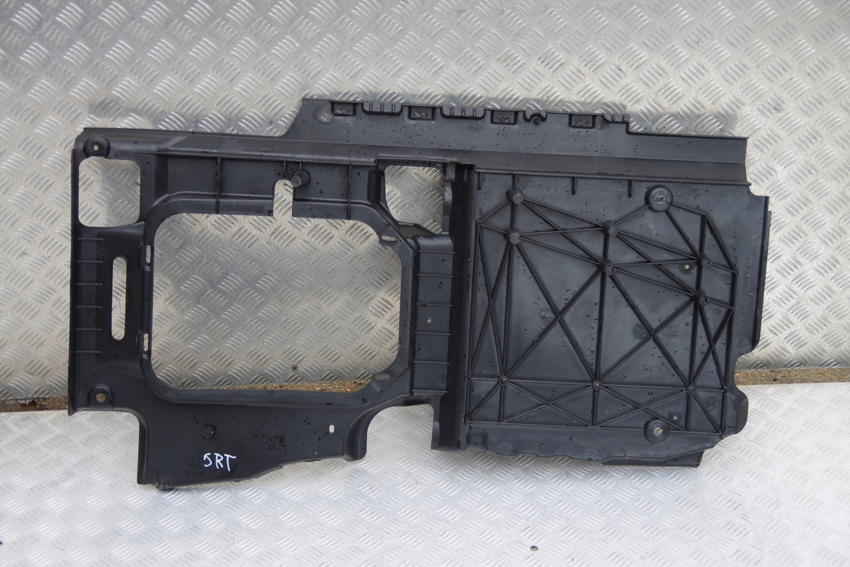 05108284AE - ПІДЛОГОВИЙ КАРТРИДЖ JEEP GRAND CHEROKEE WK2 SRT-8