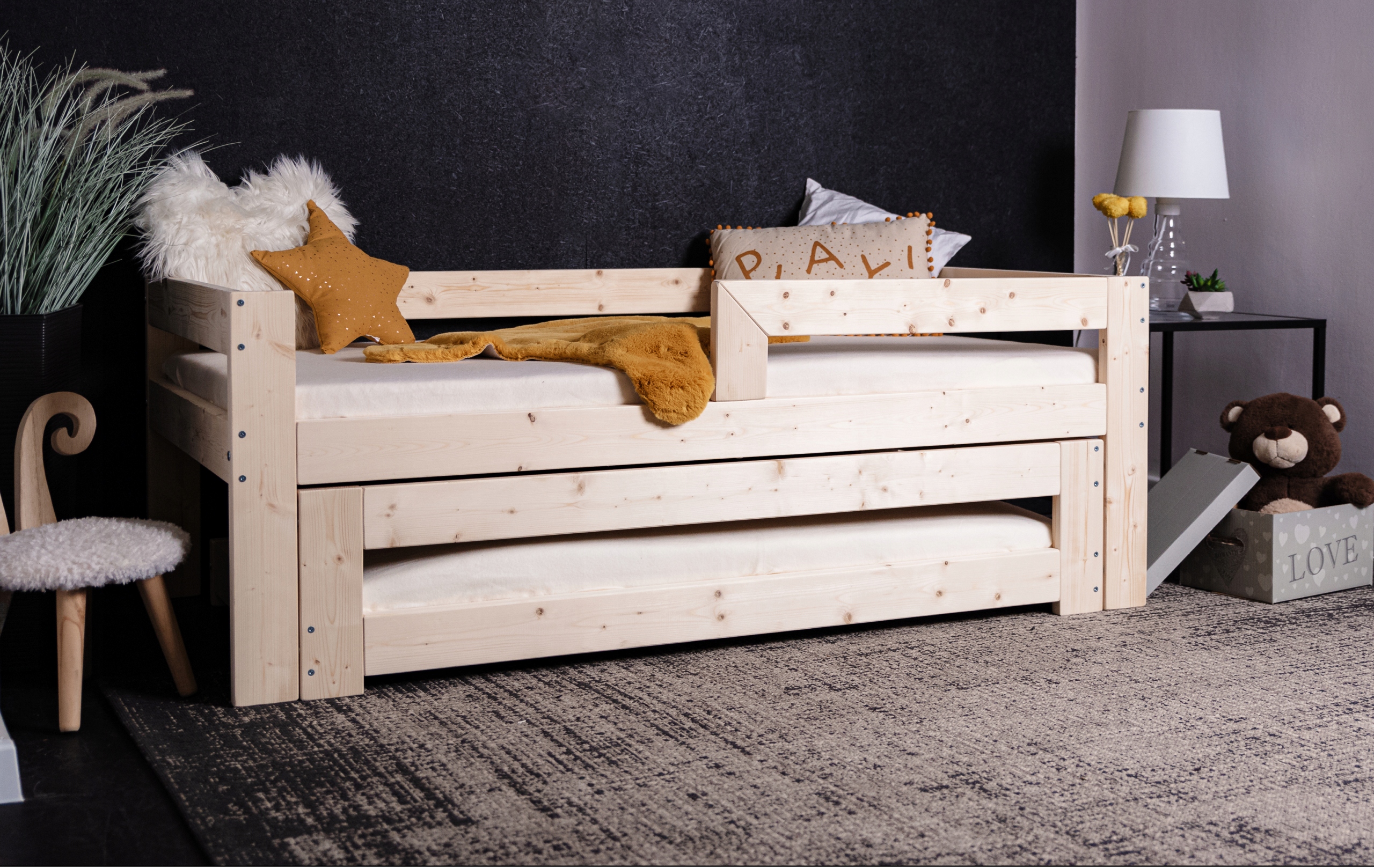 ŁÓŻKO DZIECIĘCE PODWÓJNE WYSUWANE BARIERKA 160X80 Marka inna