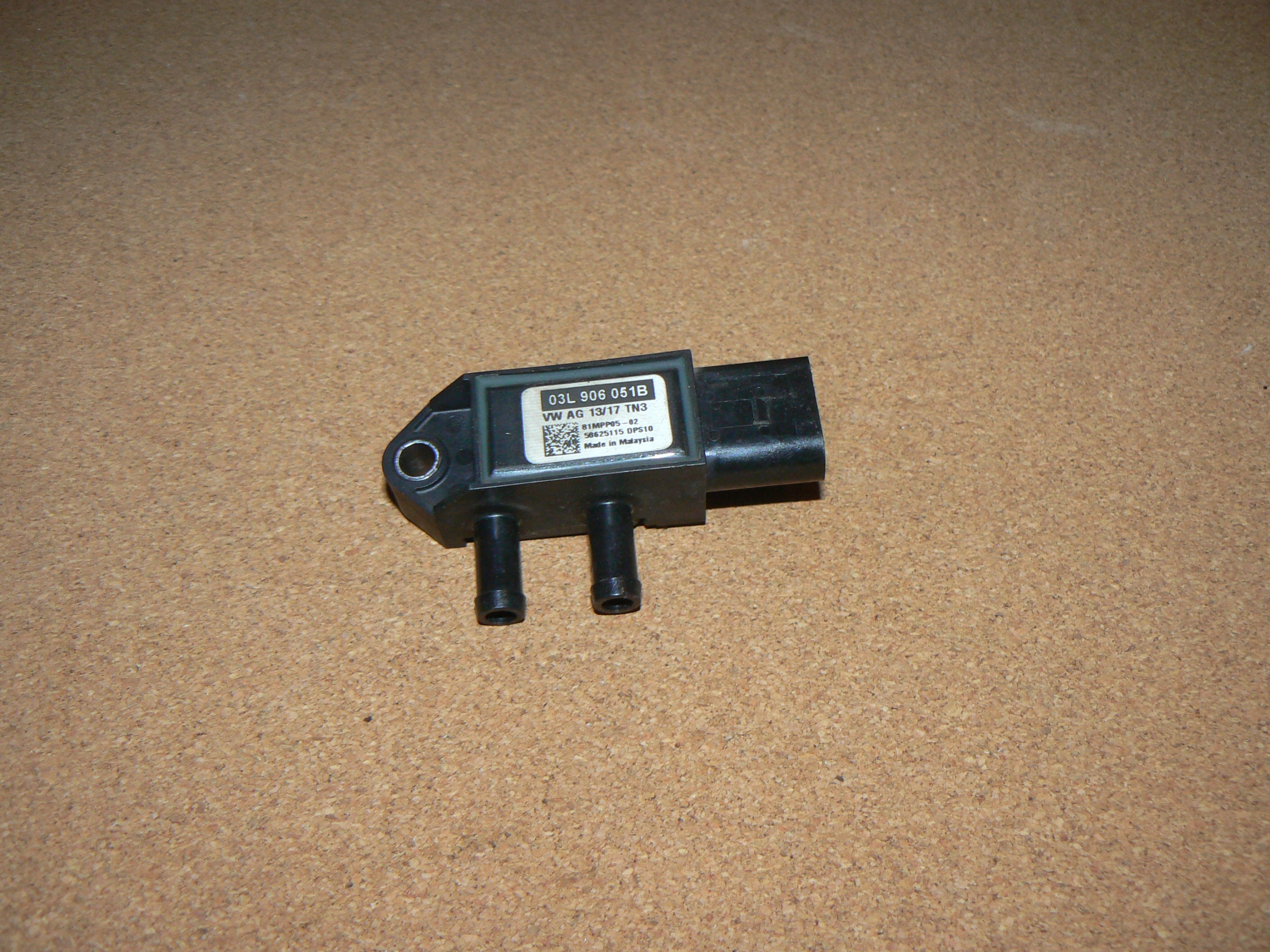 A6 A7 - Датчик давления выхлопных газов VW AUDI 03l906051b A4 A5