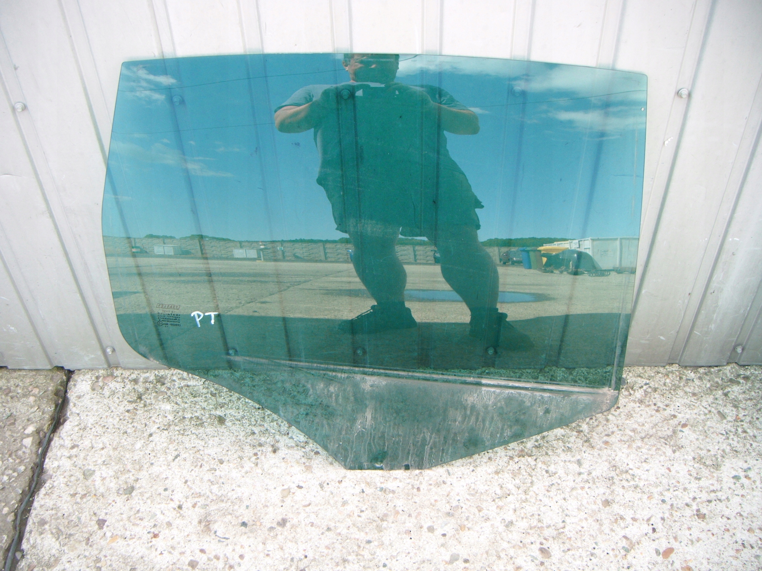 FIAT CROMA 05-11 SZYBA Z DRZWI PRAWY TYŁ