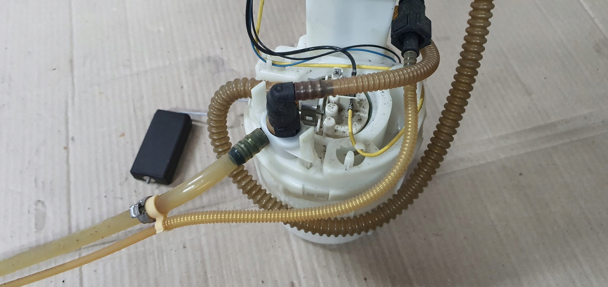 насос Топлива Audi A4 B6 1.8T 2.0 Alt 2.4 3.0 asn 8E0919051CJ