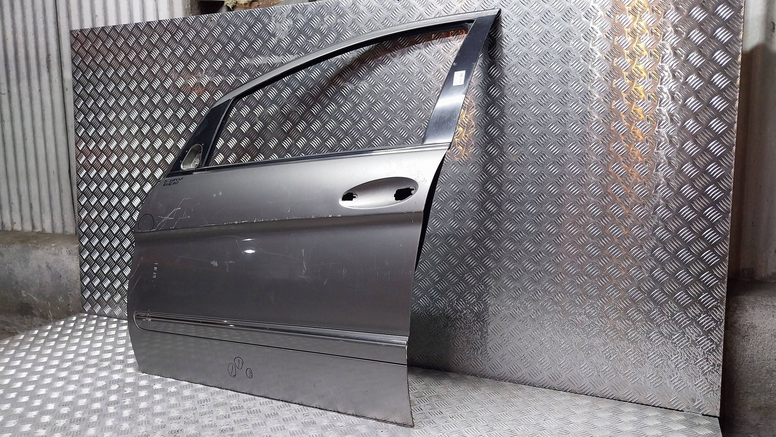 door front left MERCEDES B-KLASA W245 04