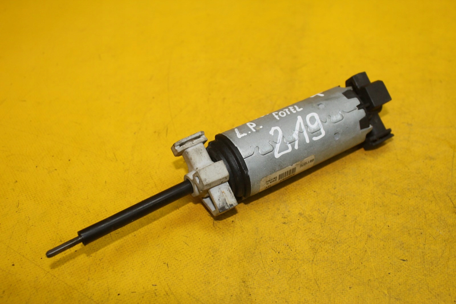 SILNICZEK FOTELA LEWY PRZOD RANGE SPORT L320