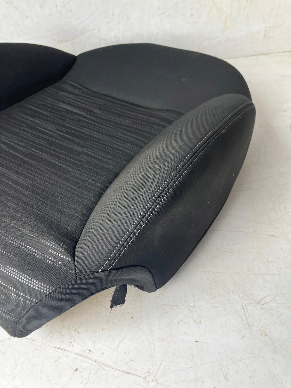 OPARCIE seat PEUGEOT 208 and LIFT right front