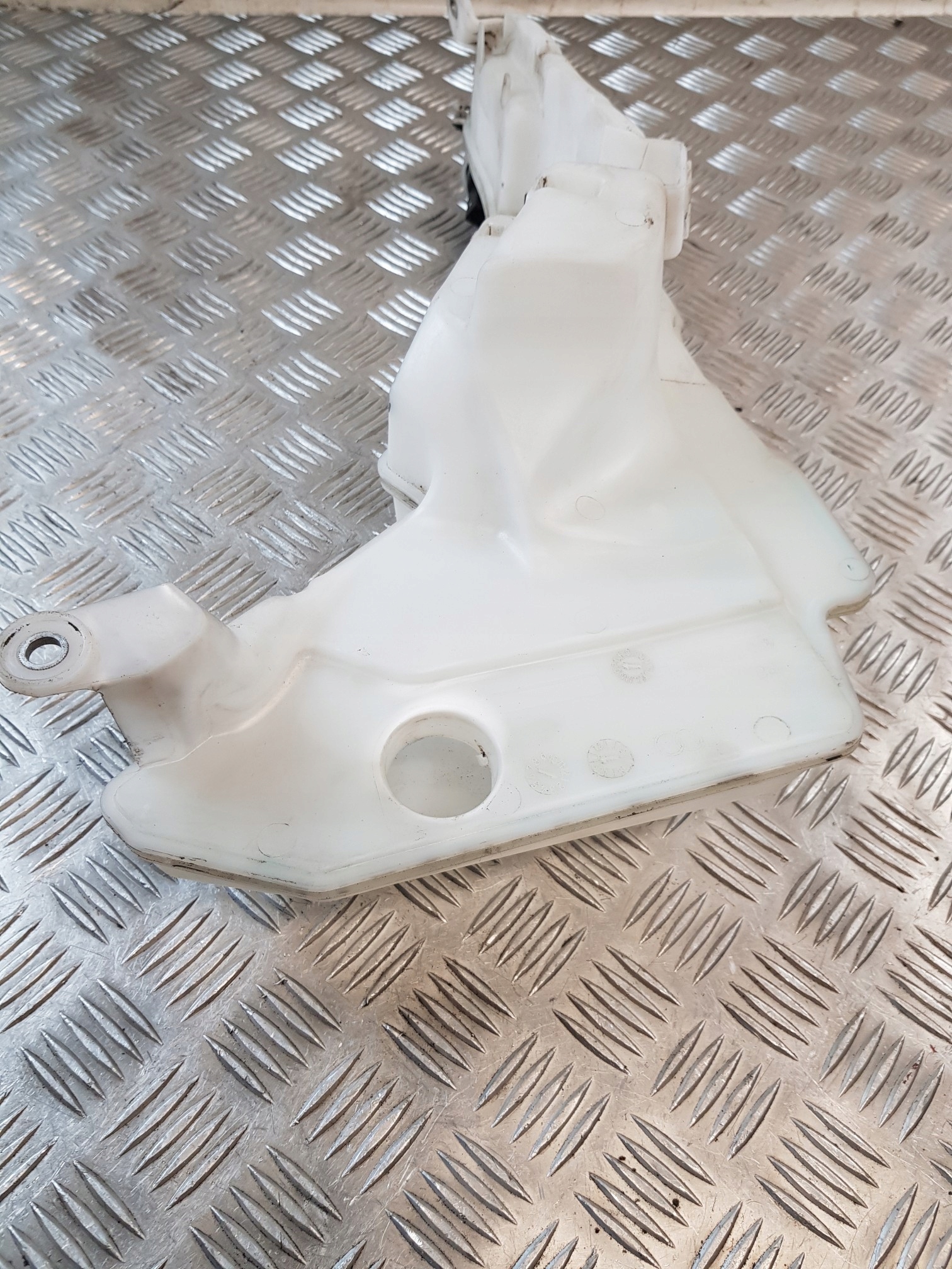 washer fluid tank + pump 4F0955453 AUDI A6 C6 LIFT 10R