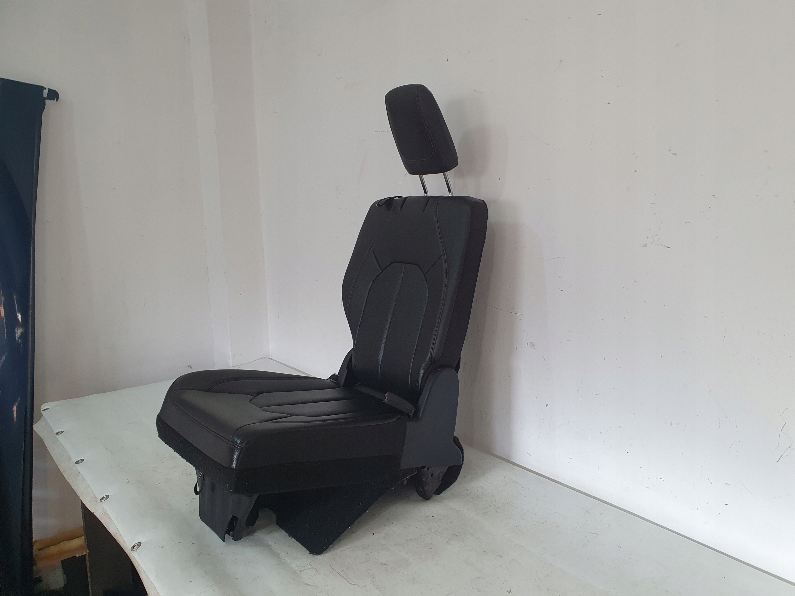 CHRYSLER PACIFICA II 16- Sitz Sitz rechts heck III RZAD Leder