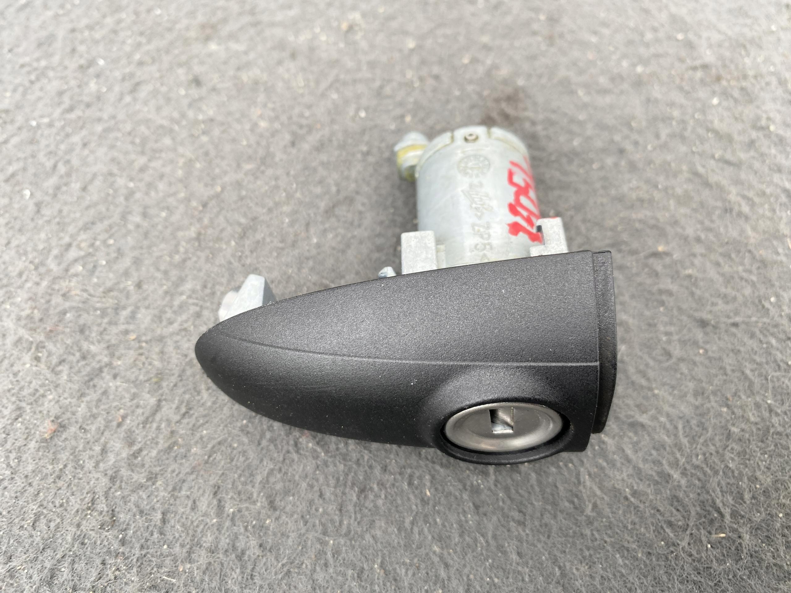 SPRINTER 906 VW CRAFTER 06- Insert de la serrure Portière PRZEDNICH A9067600005