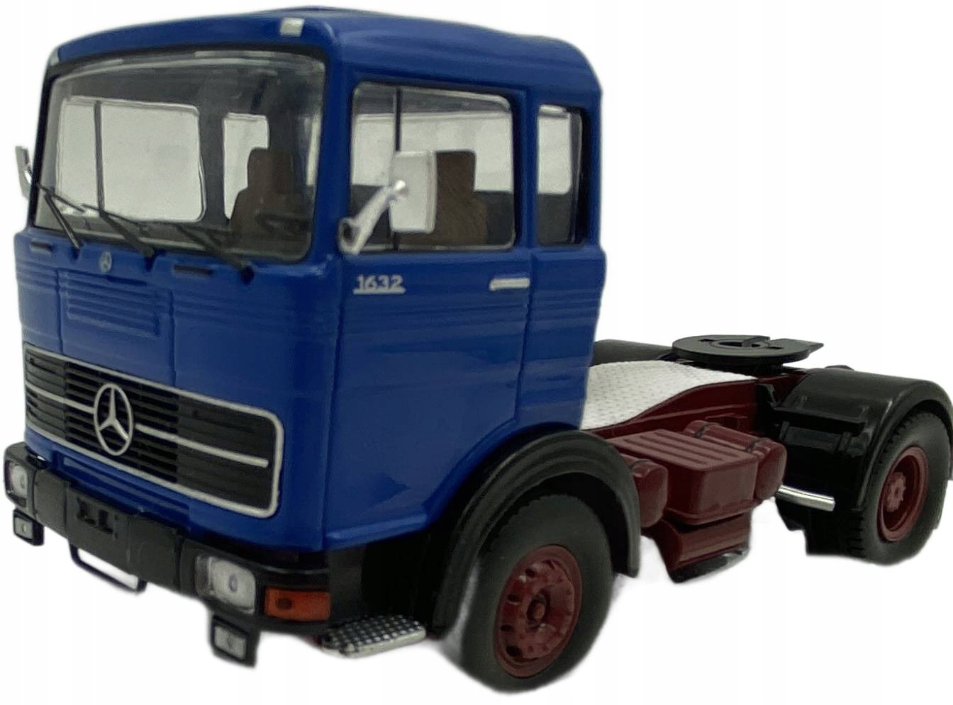 Mercedes-Benz Lps 1632 1970 truck model 1:43 Ixo TR175.22