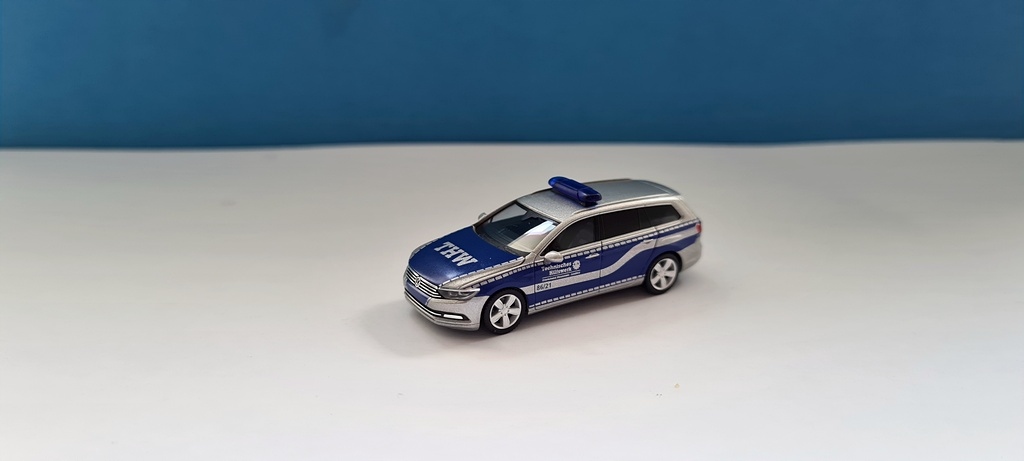 Herpa 095402 Vw Passat Variant Thw