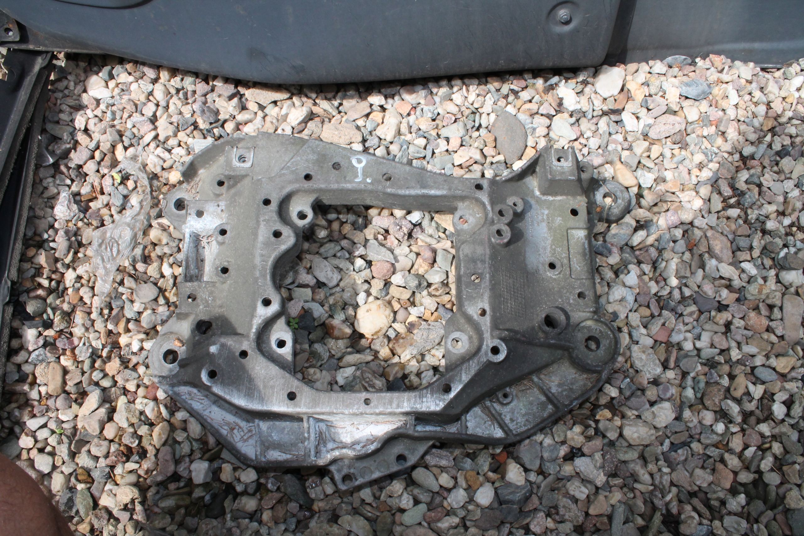 Getriebehalter getriebe AUDI 4G0399263AC
