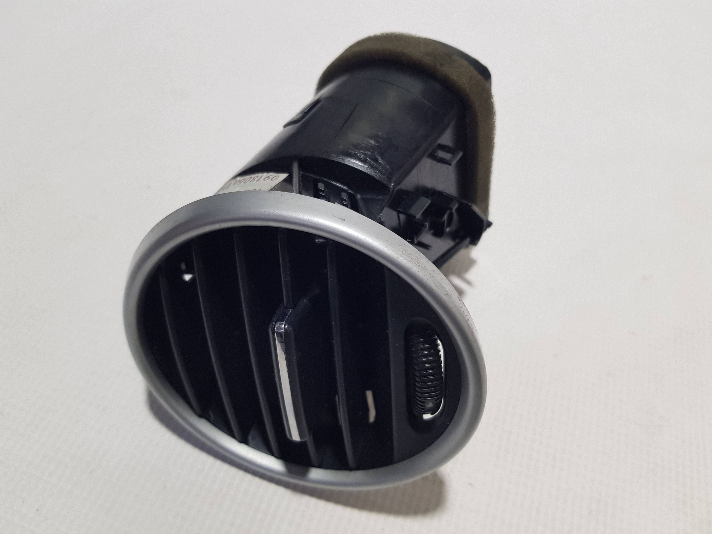 grid air conditioning devices left MERCEDES W164 ML X164 GL 1648301954