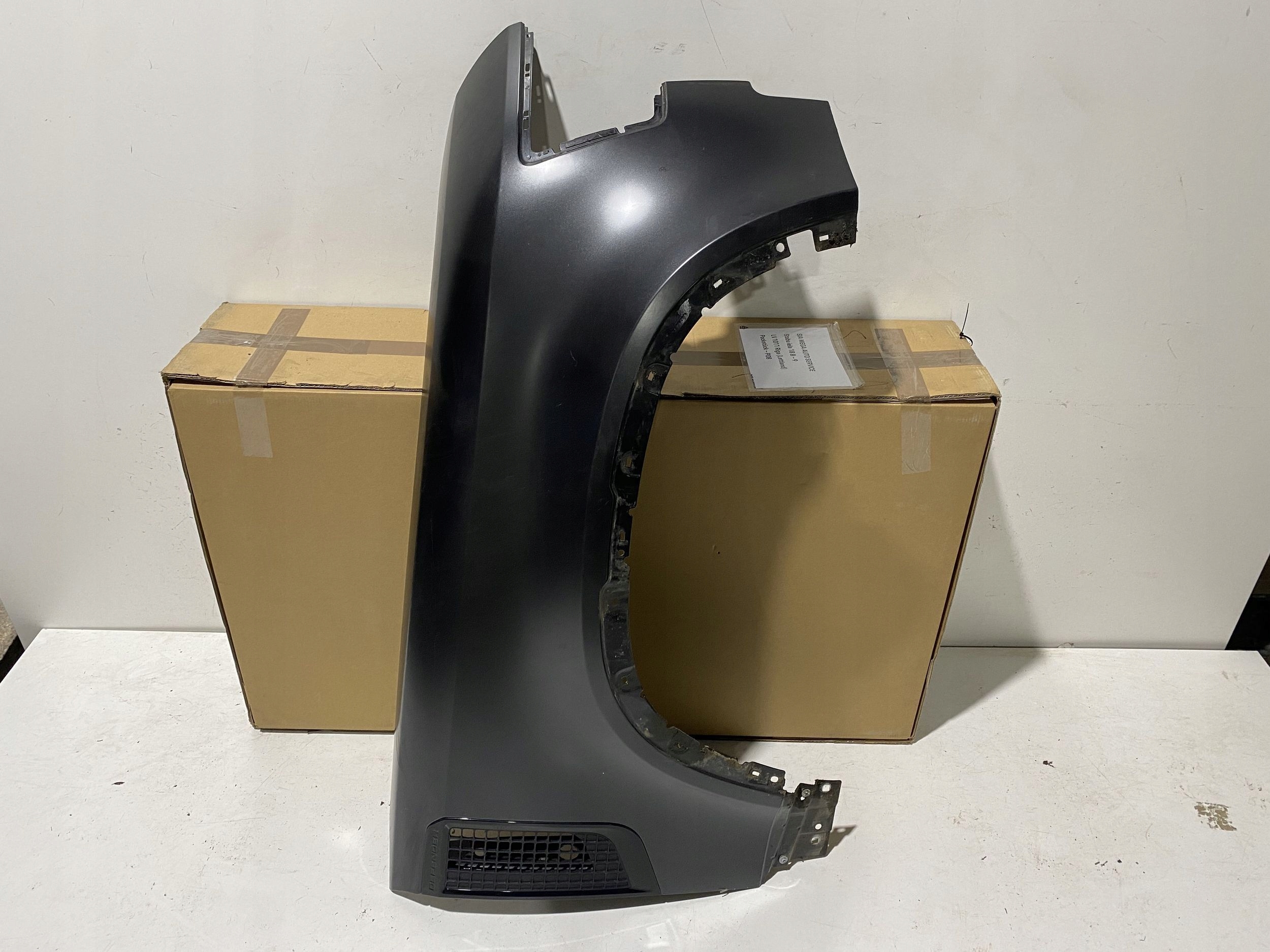 BŁOTNIK PRAWY PRZÓD RANGE ROVER DEFENDER L663